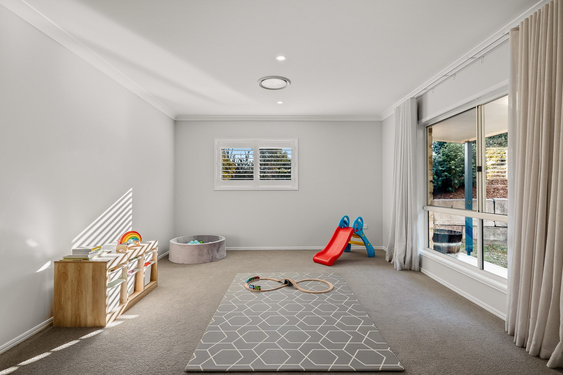 15 Koala Drive — photo 11 of 25