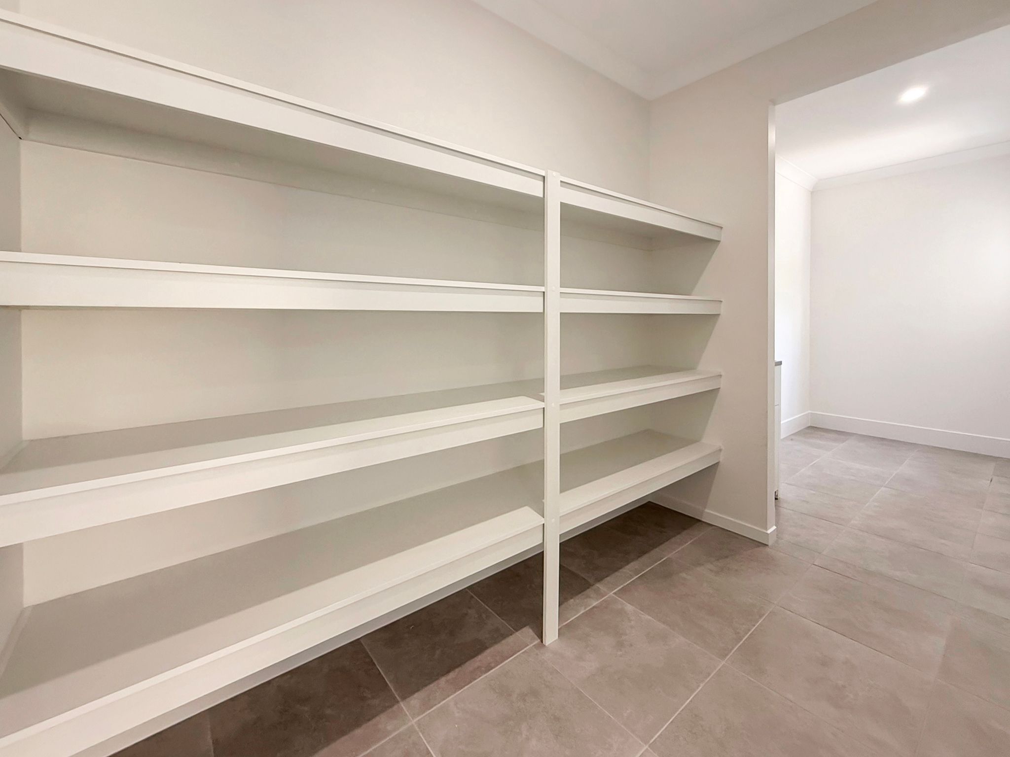 31 Queenstown Street — photo 10 of 19