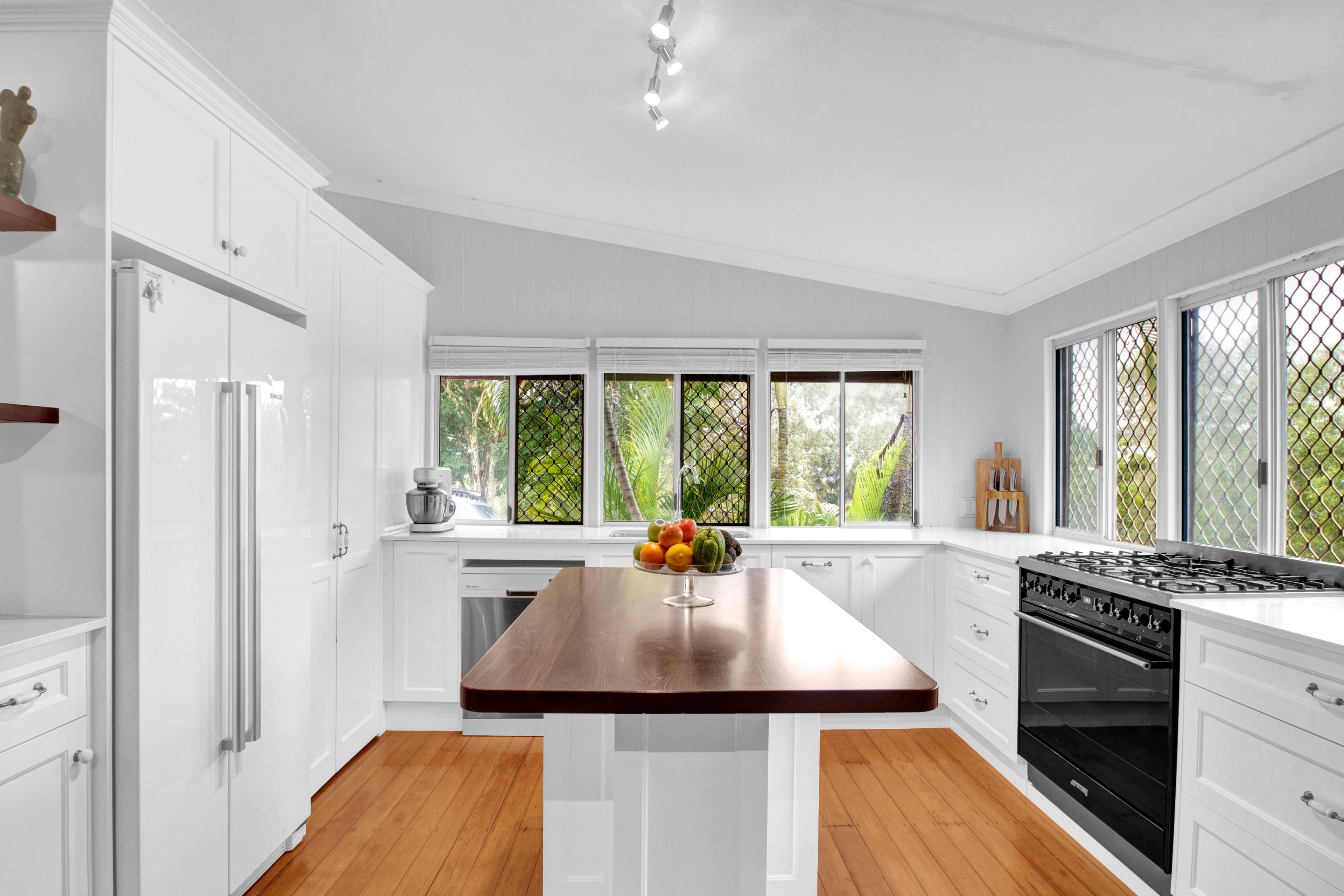 4 Berkely Street, Sadliers Crossing QLD 4305