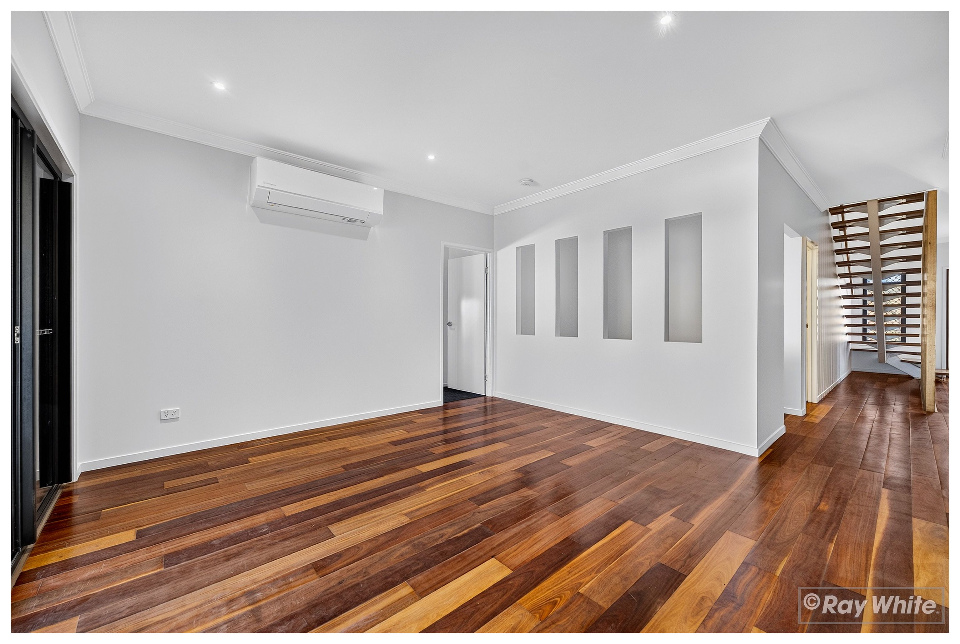 15 Mahogany Way — photo 4 of 30
