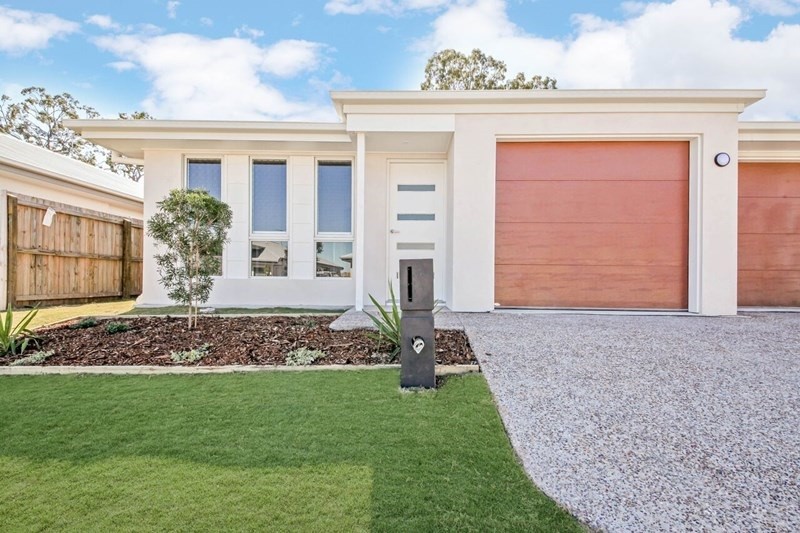 7 Chandon Court, Hillcrest, QLD 4118