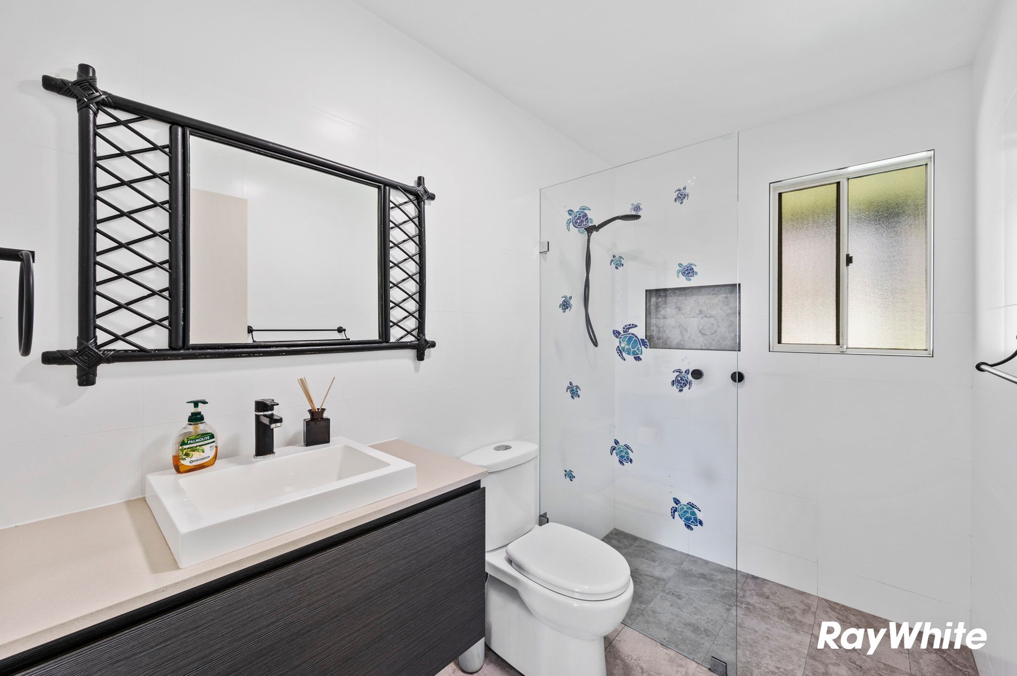 13 Hazel Road — photo 9 of 18