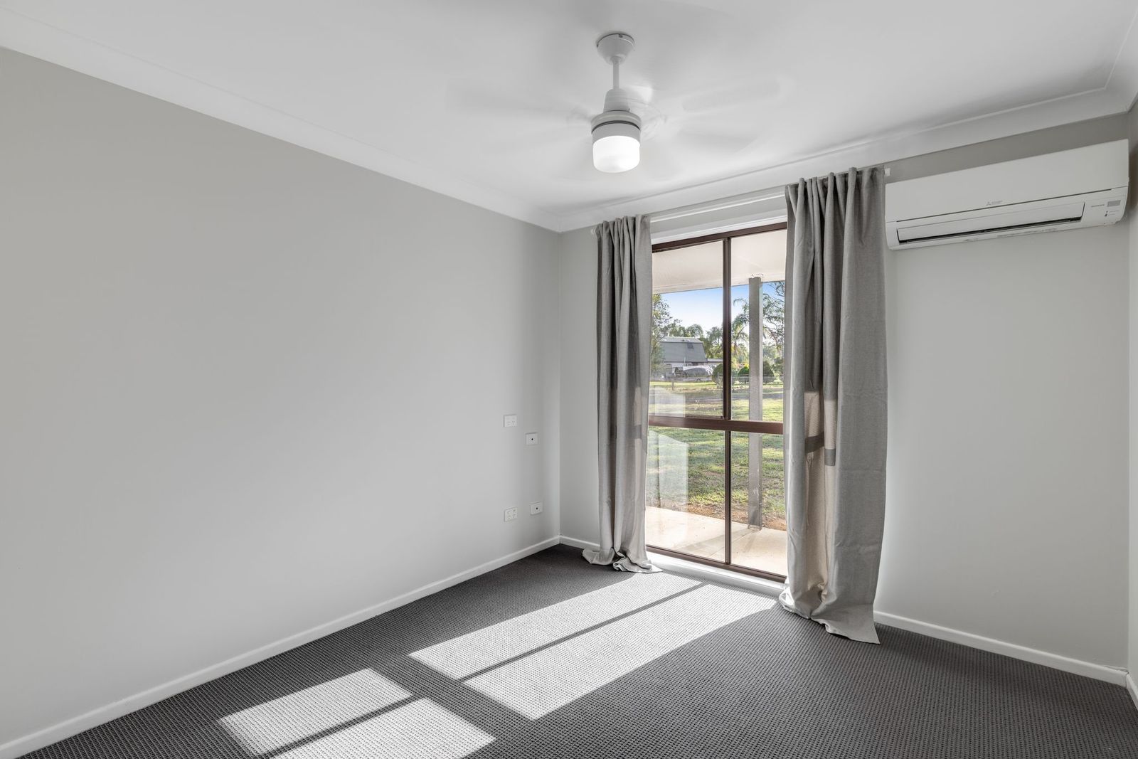 28 Eileen Court — photo 11 of 14