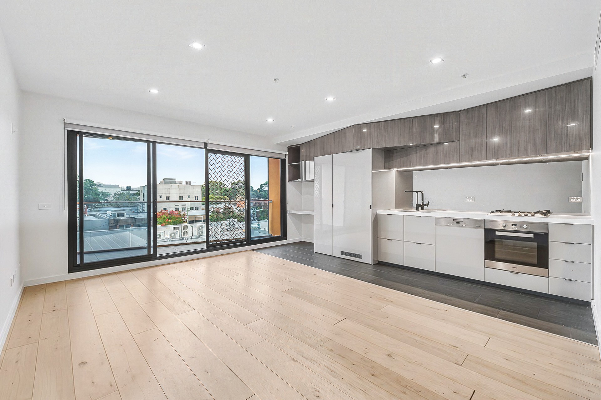 402/33 Harrow Street, Box Hill, VIC 3128
