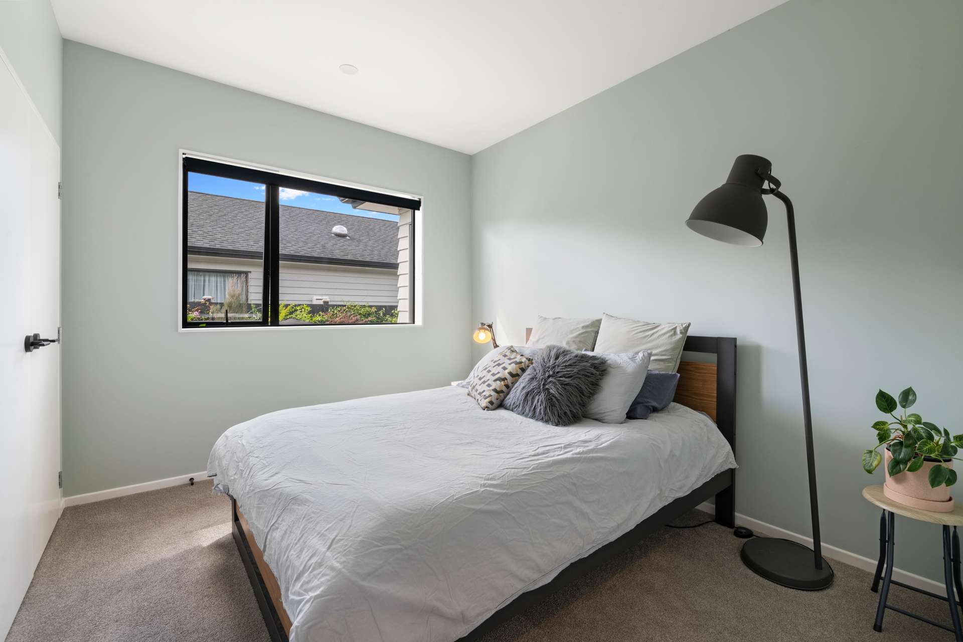 12 Vinistra Road photo 9