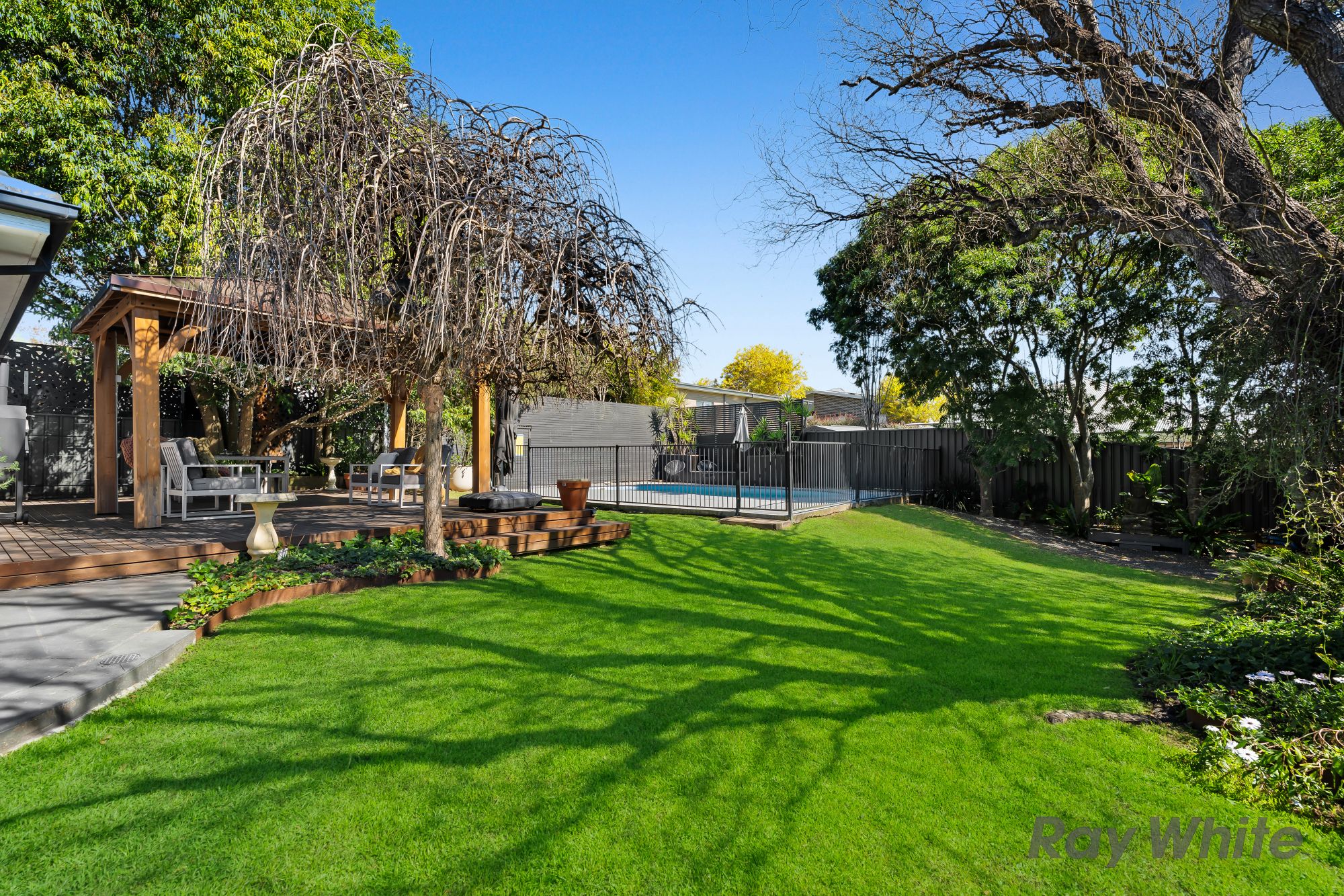 13 Kyeema Street — photo 15 of 19