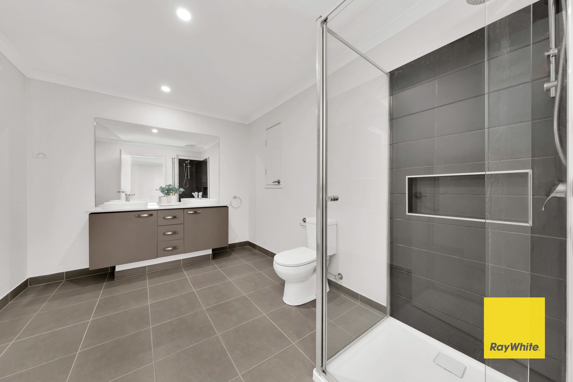 92 Sackville Street — photo 19 of 29