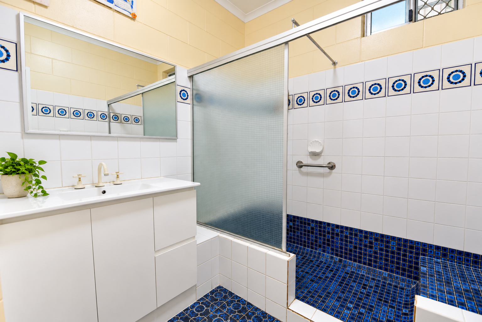 23 Nephrite Street — photo 13 of 14