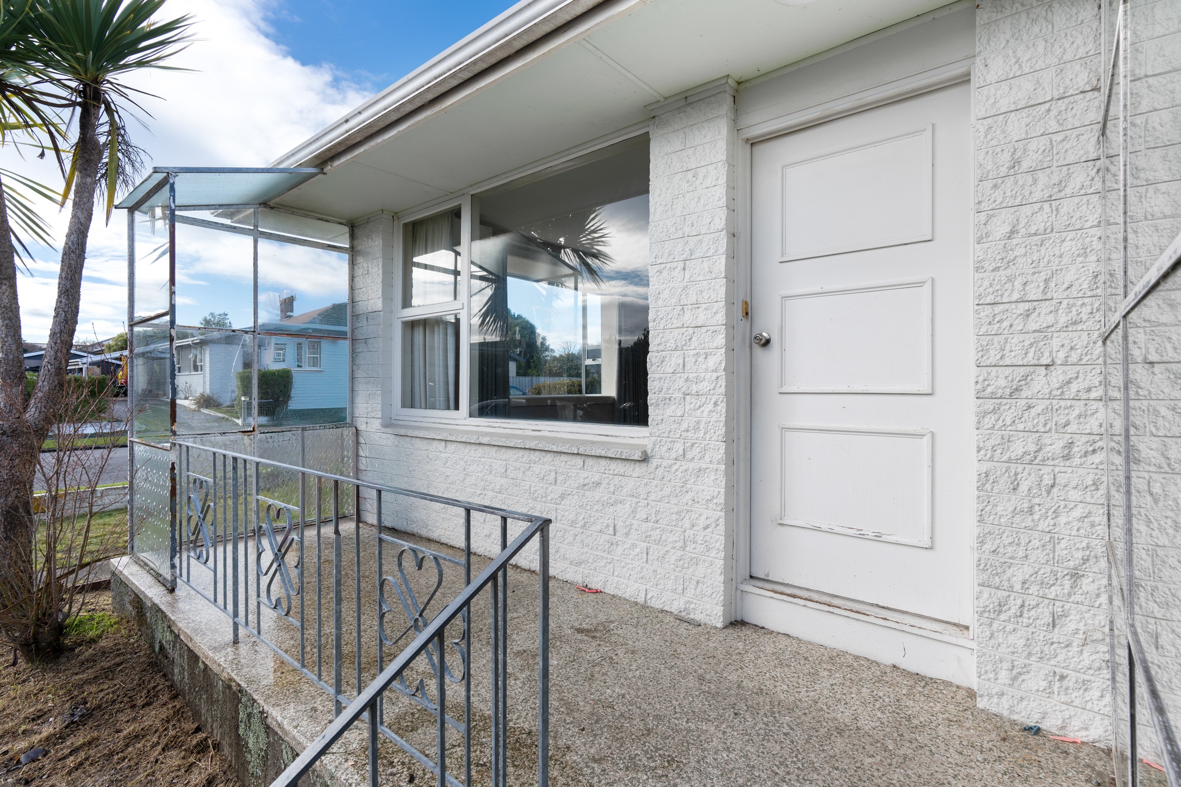 6A De Bloge Place, Burwood, Christchurch City