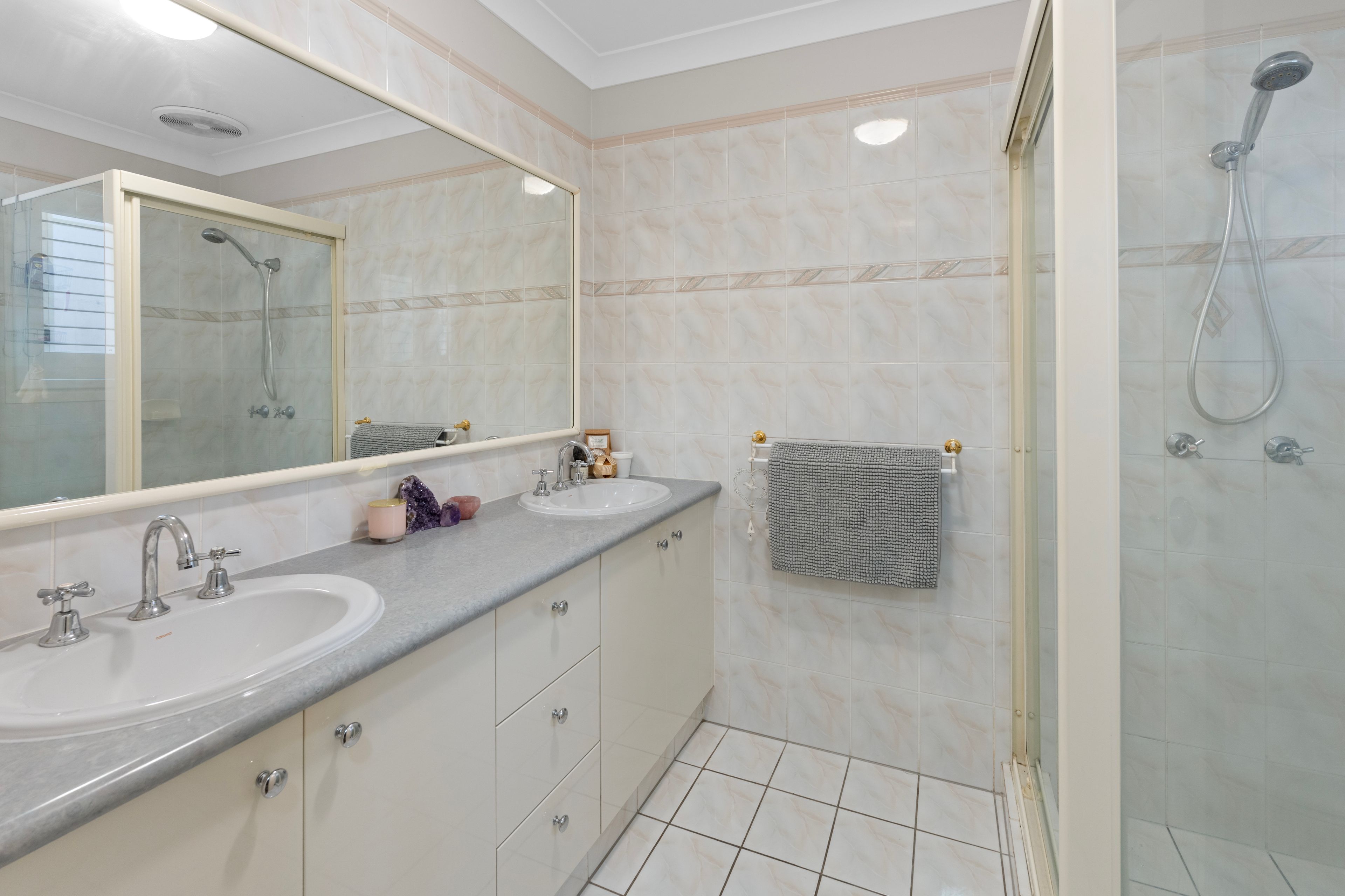 23/14 Oakmont Street — photo 8 of 22