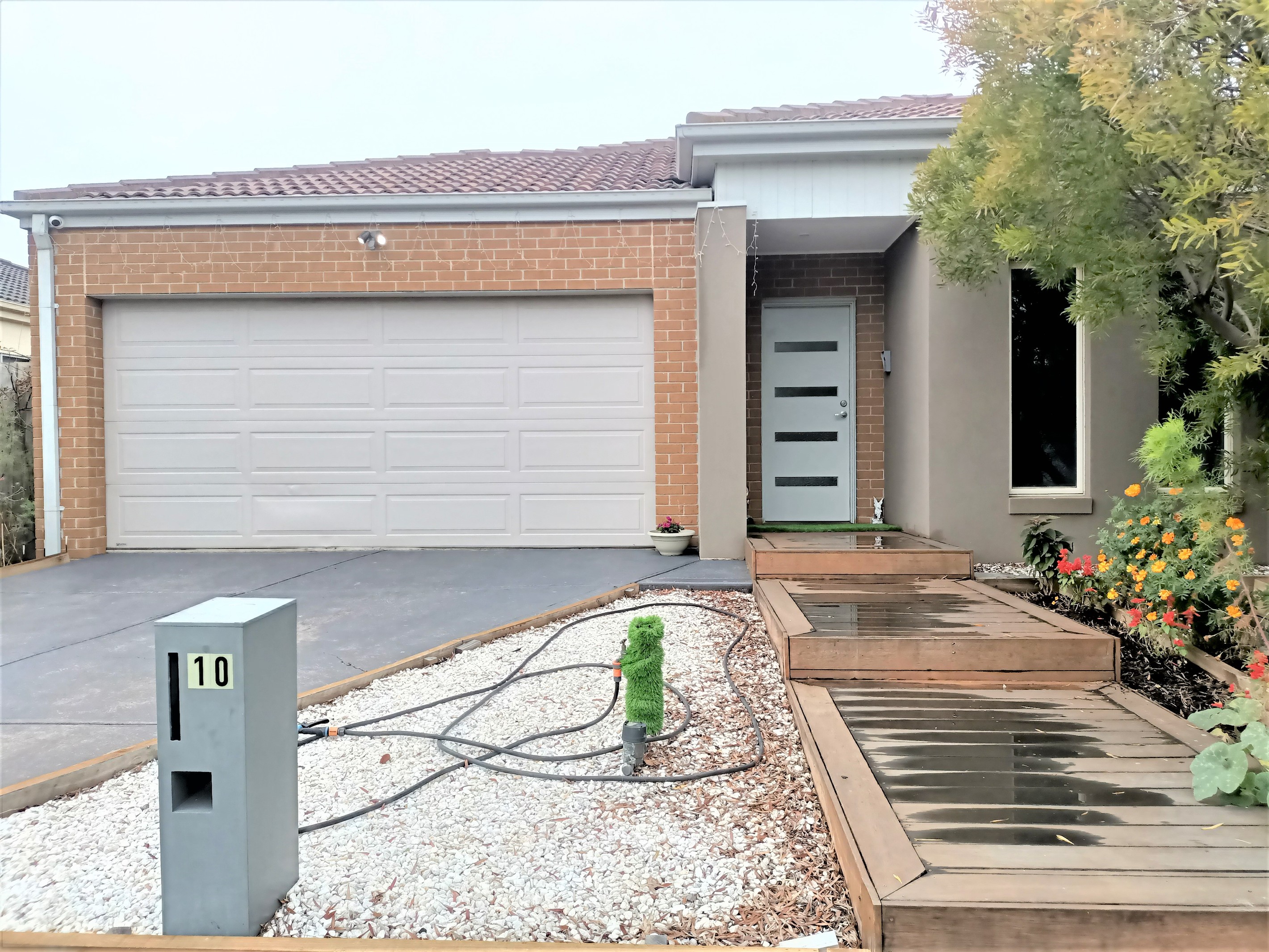 10 Red Robin Road, Truganina, VIC 3029