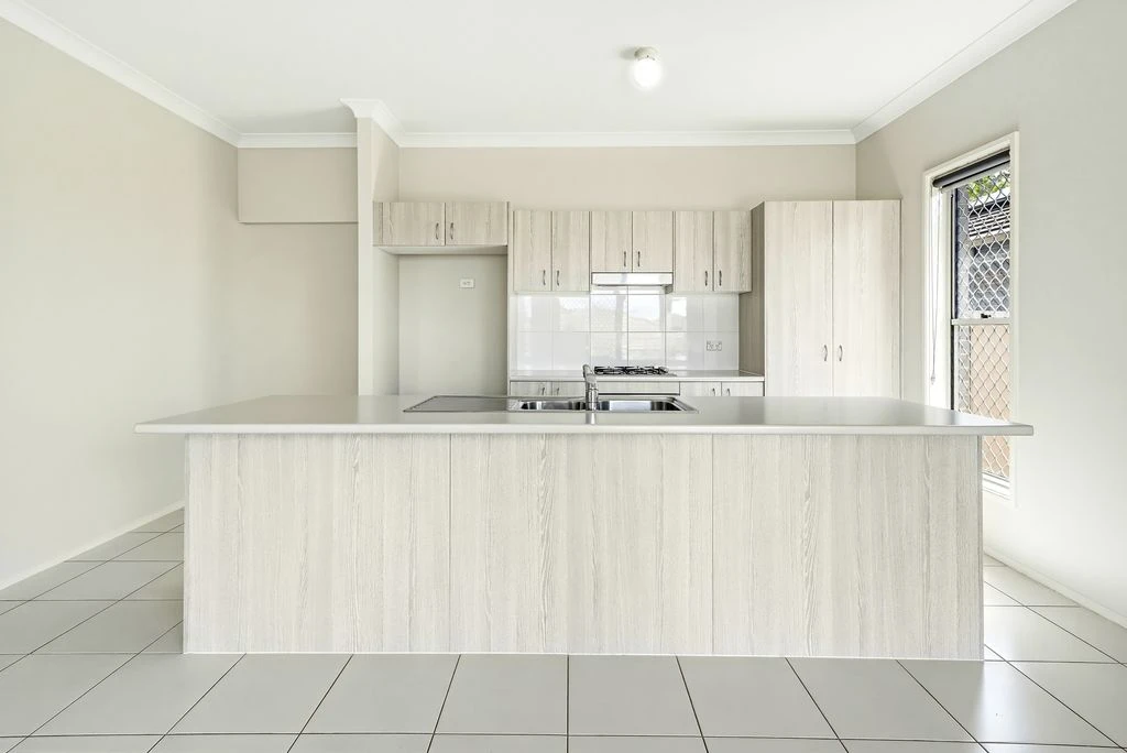 106 Greenwood Parkway, JORDAN SPRINGS, NSW 2747