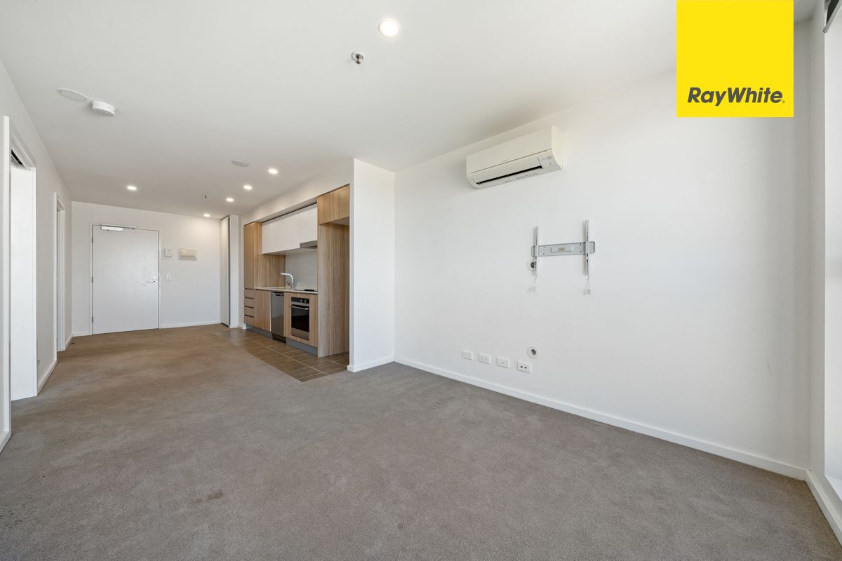 387/1 Anthony Rolfe Avenue — photo 3 of 13