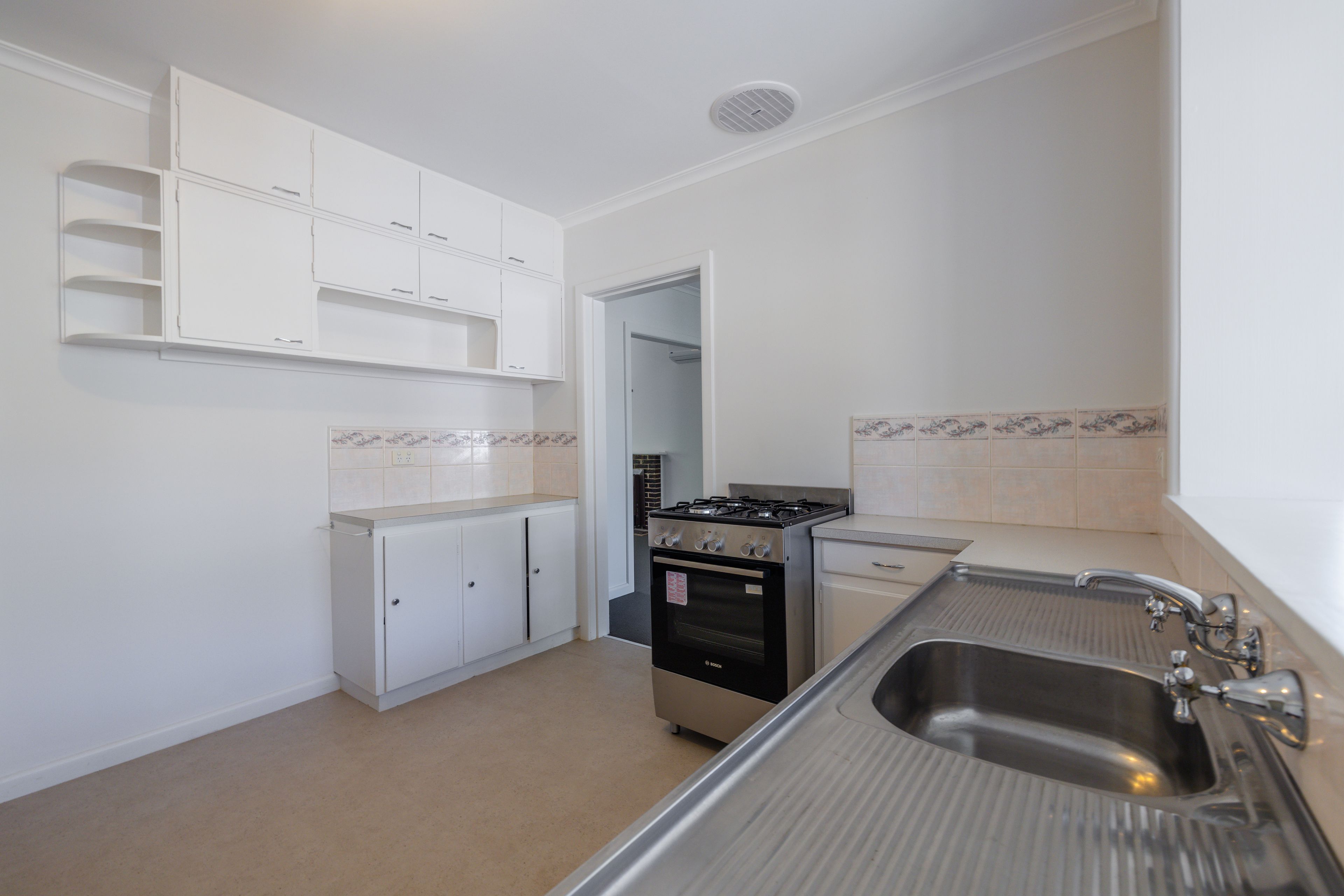 1/10 Raymond Court, Oakleigh East, VIC 3166