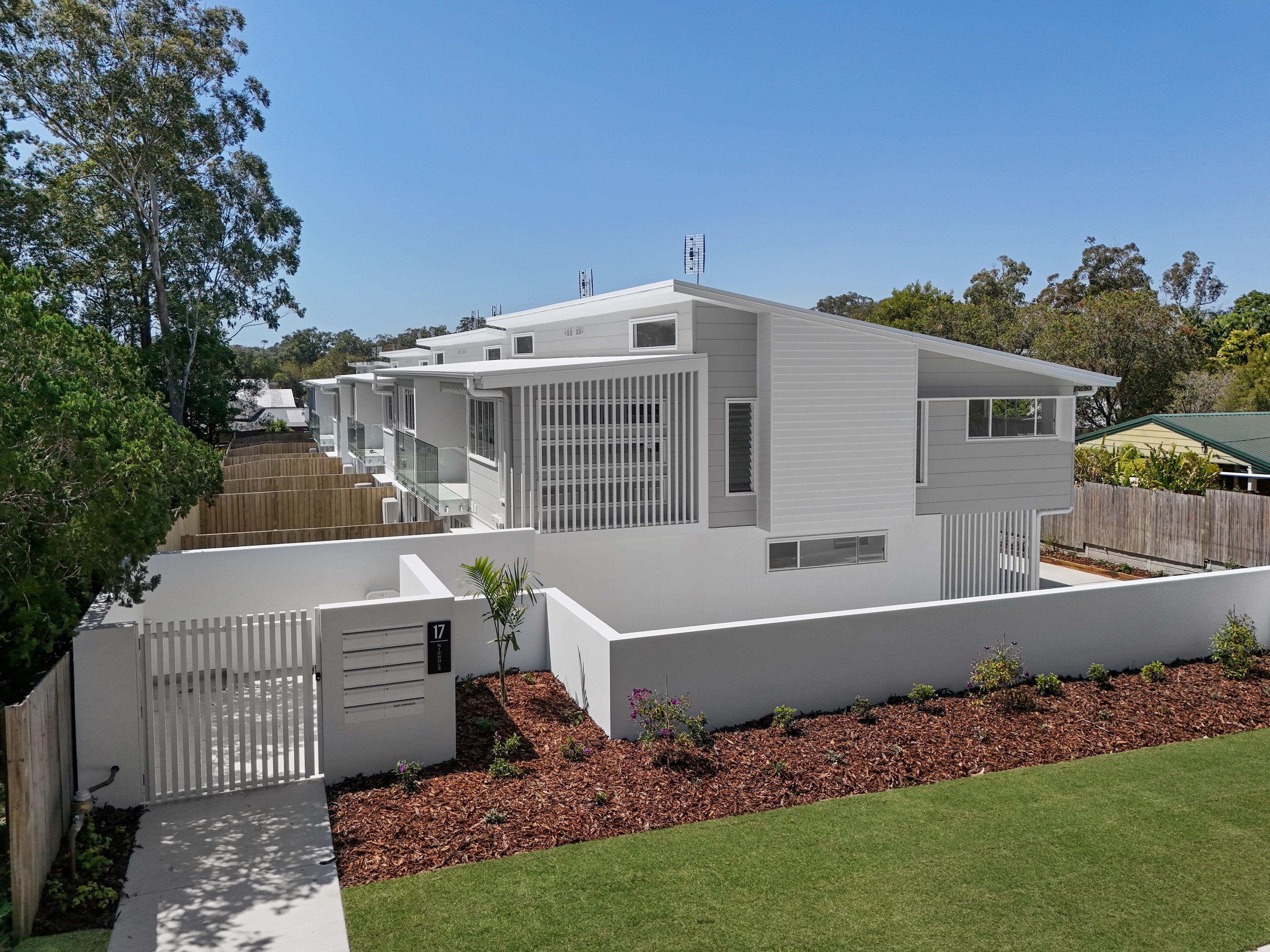 2/17 Nichols Avenue, Beerwah, QLD 4519