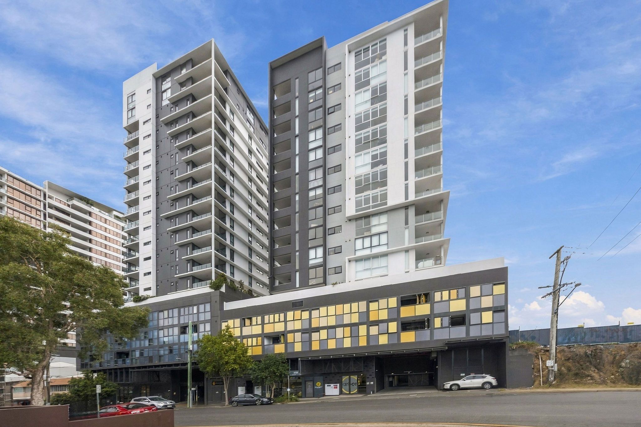 21/13 Railway Terrace — photo from Ray White Paddington