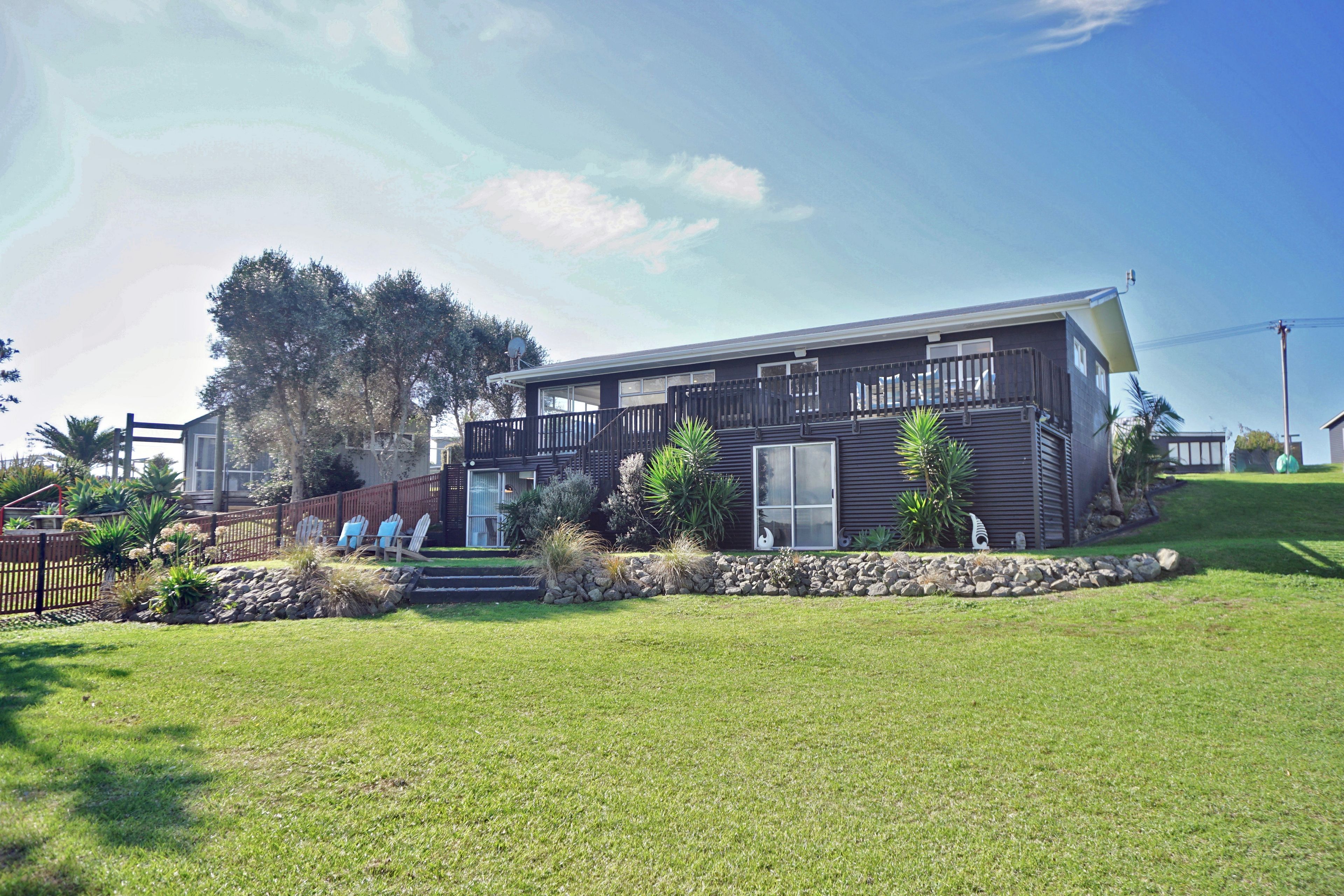 710 Pukehina Parade, Pukehina, Western Bay Of Plenty District