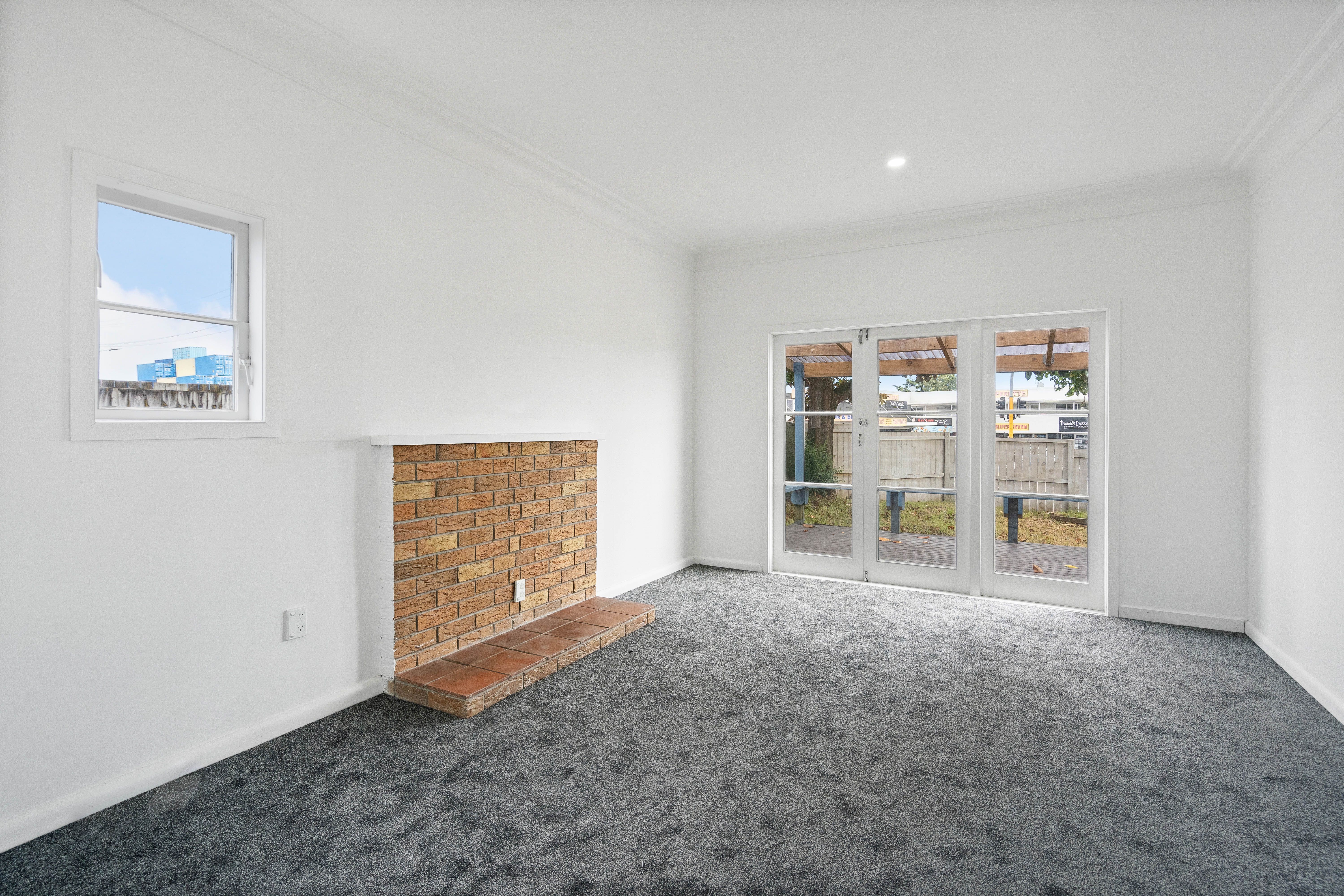 2/294 Puhinui Road, Papatoetoe, Manukau City
