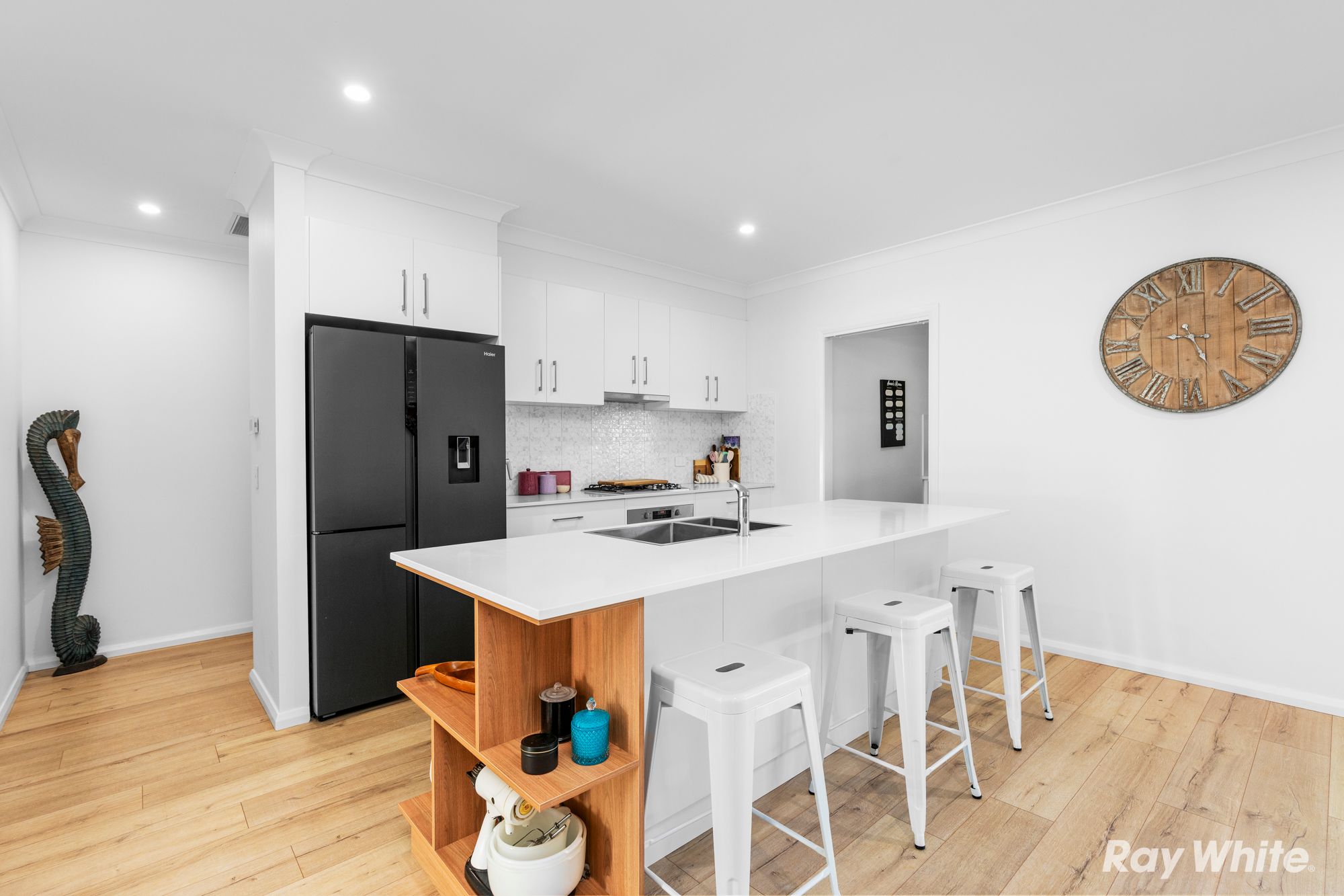 30 Lewis Street South — photo 9 of 25