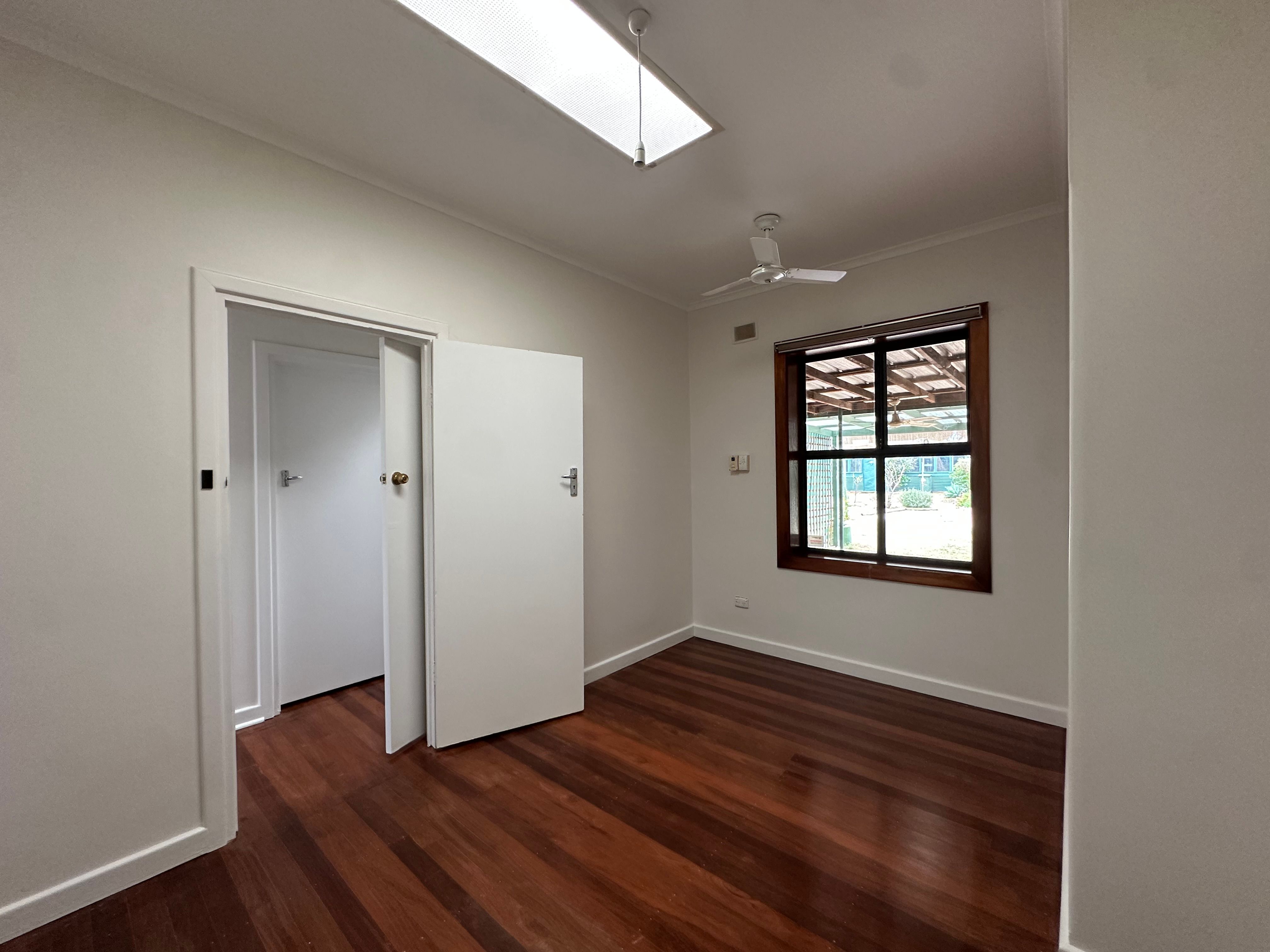 14 Dalziel Street — photo 11 of 19