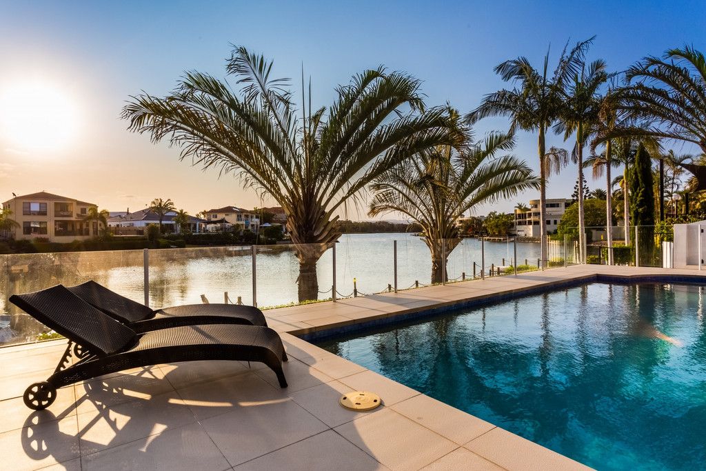 15 Bollard Circuit, Clear Island Waters QLD 4226