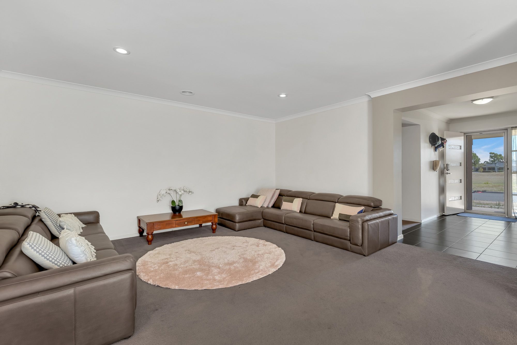 34 Drover Avenue, Manor Lakes, VIC 3024