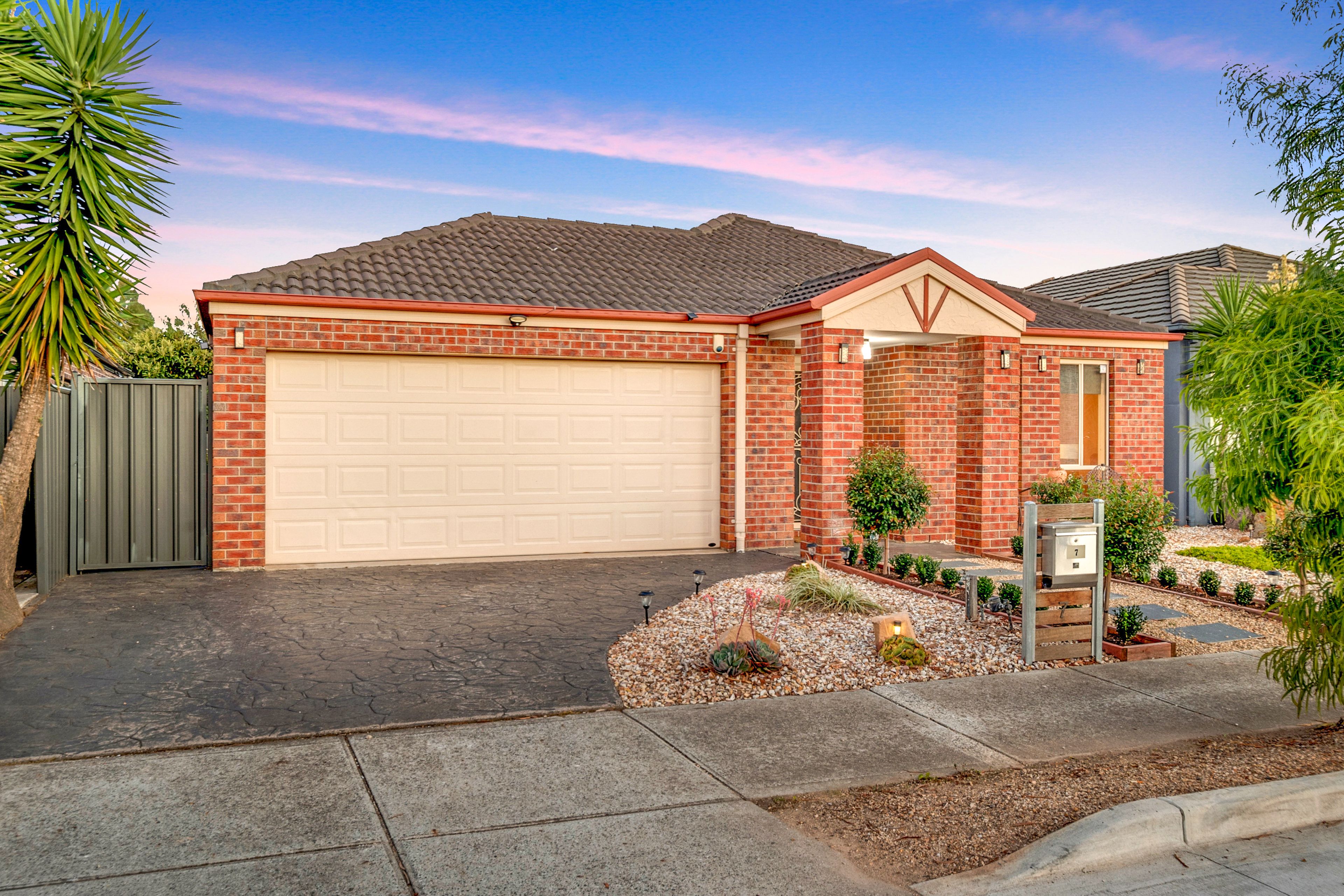 7 Gippsland Way, Craigieburn, VIC 3064