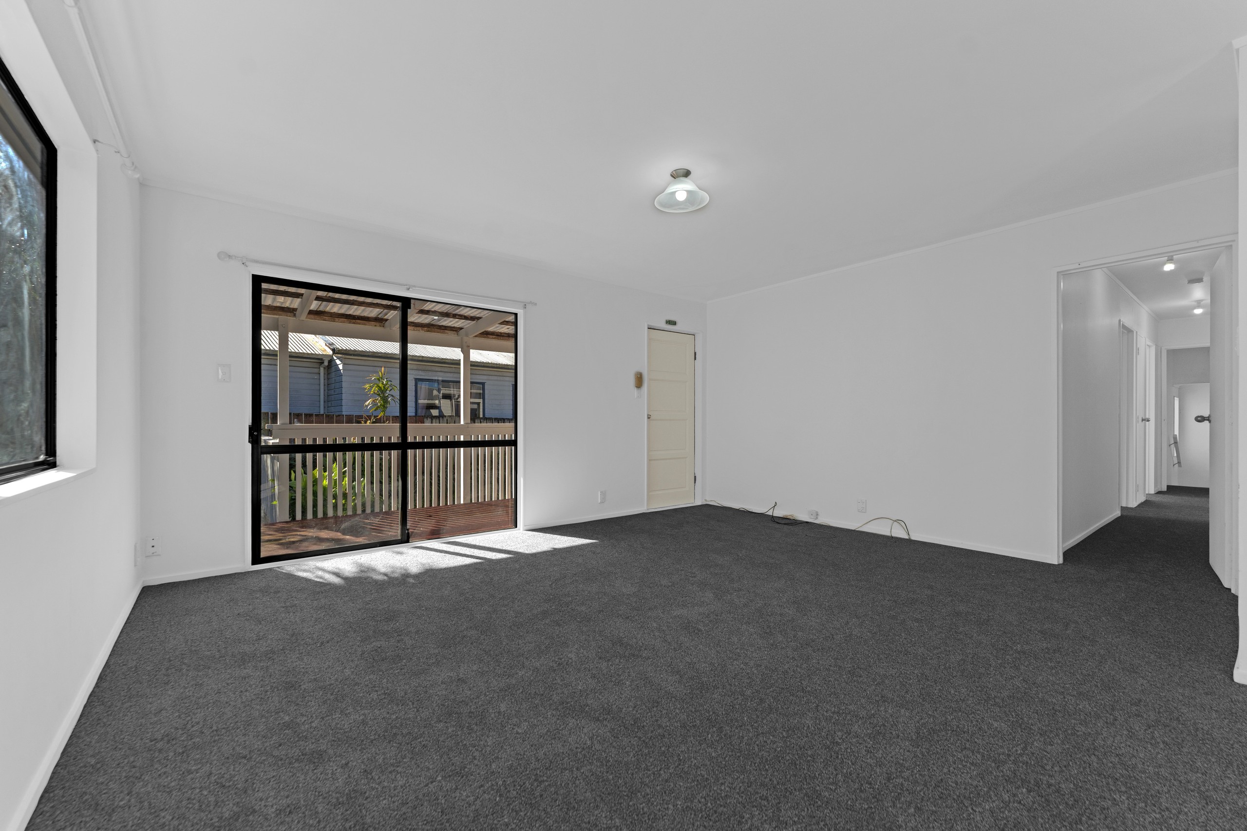 1/8 Eulogy Place, Randwick Park, Manukau City