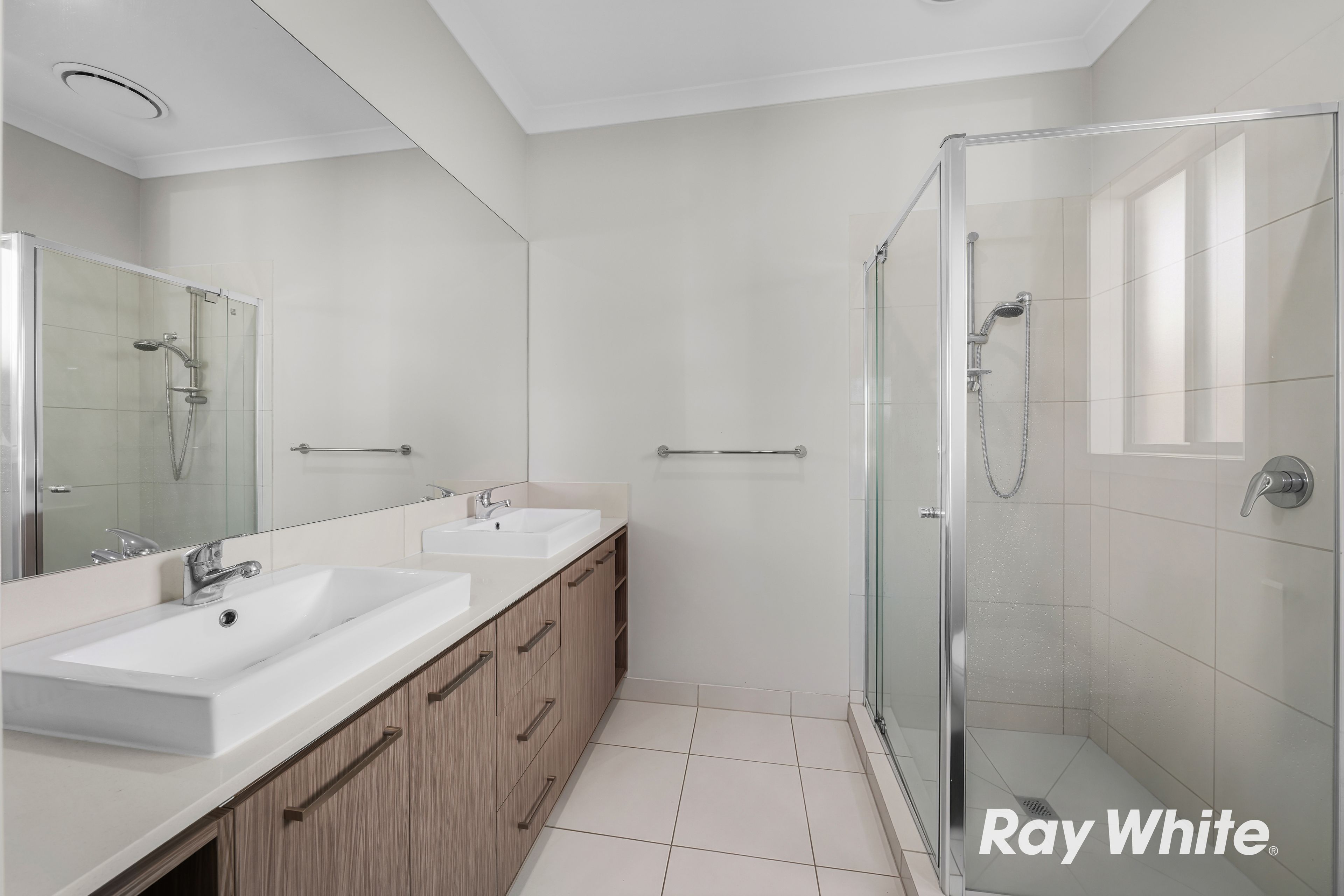 28 Lovicks Road — photo 10 of 12