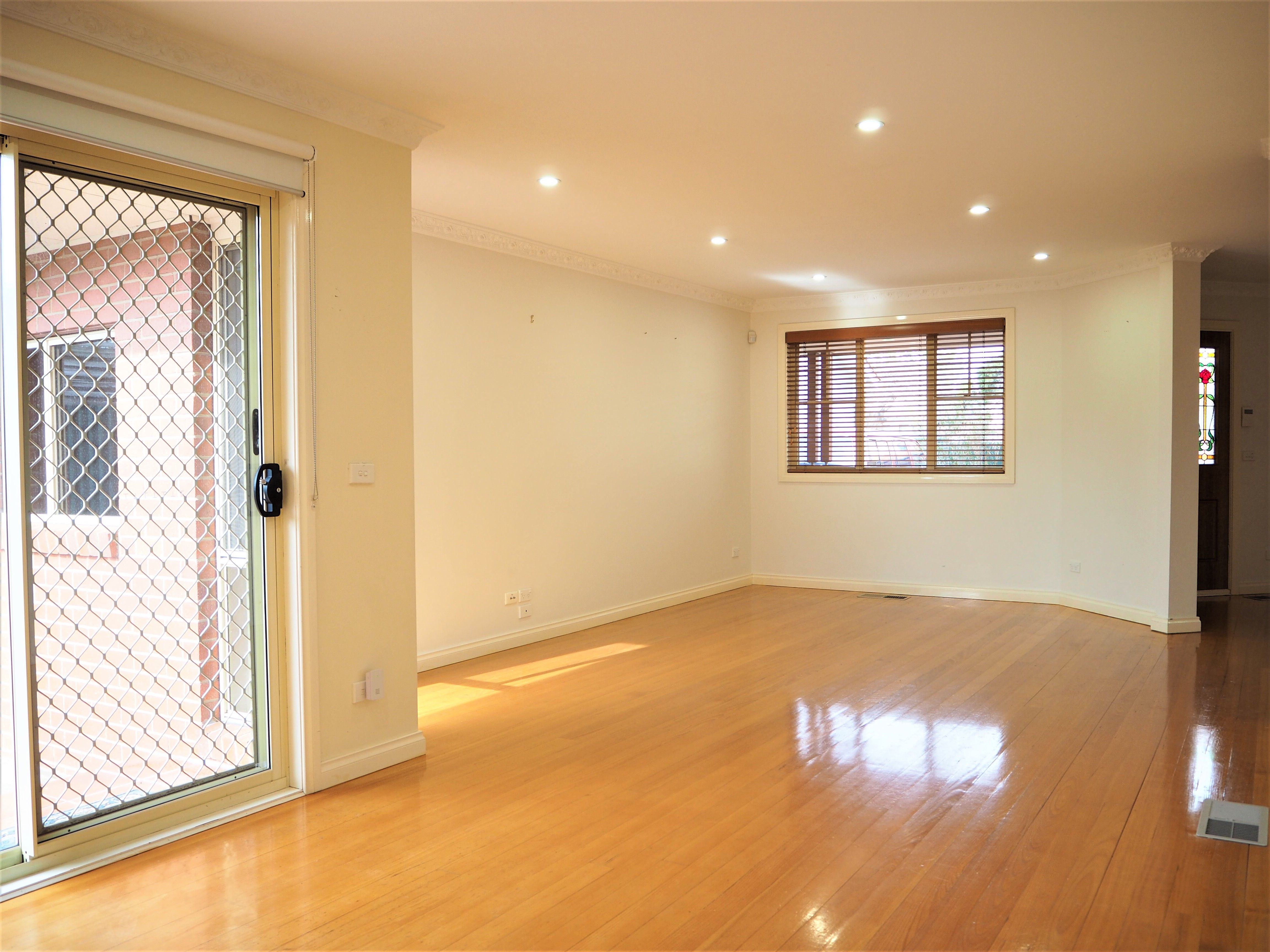 2/46 Leamington Street, Reservoir, VIC 3073