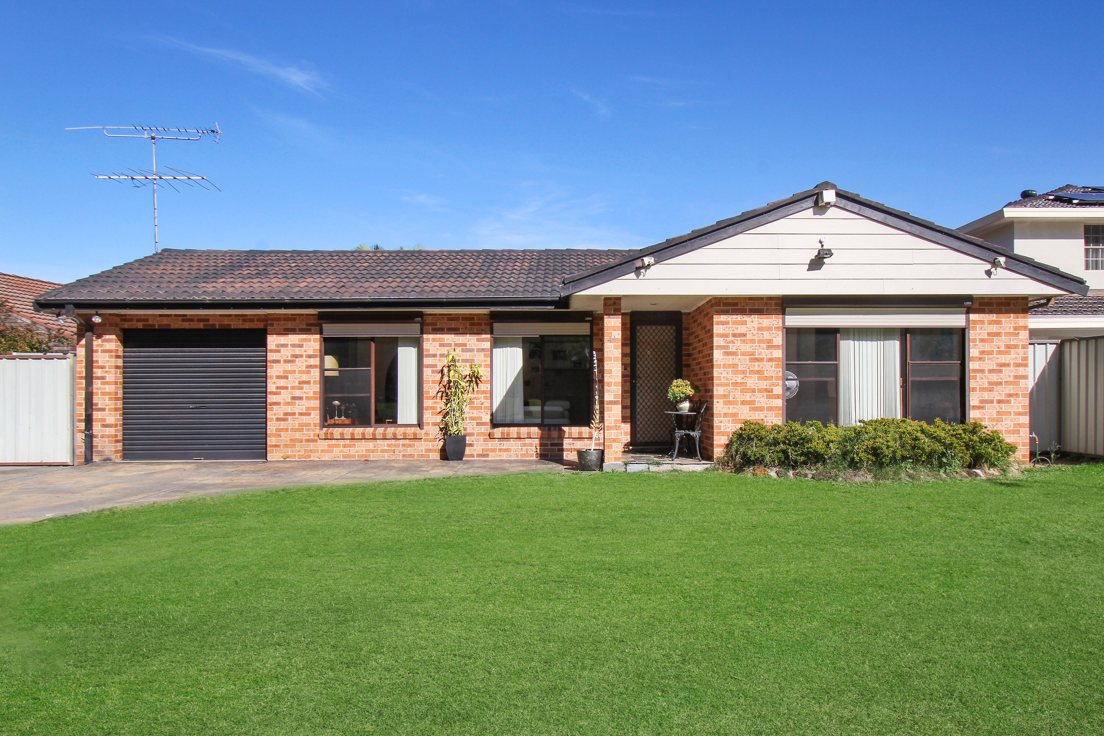 41 Arrowhead Road, Greenfield Park NSW 2176