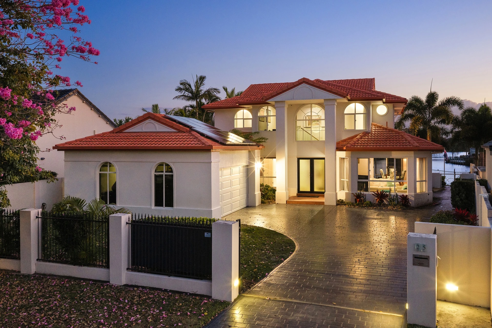 25 Bollard Circuit, Clear Island Waters, QLD 4226