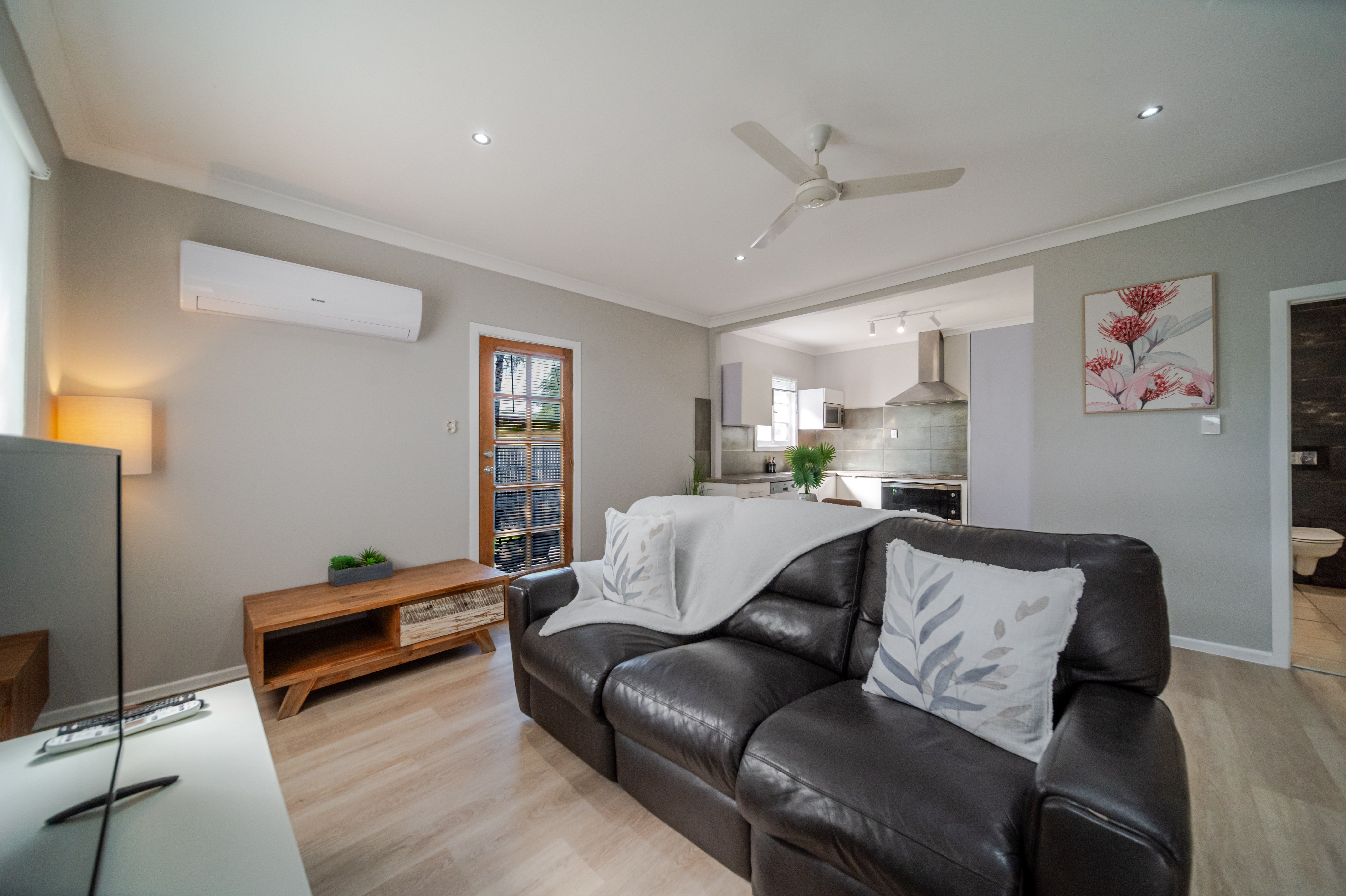 1/213 Corcoran Street, Currajong, QLD 4812