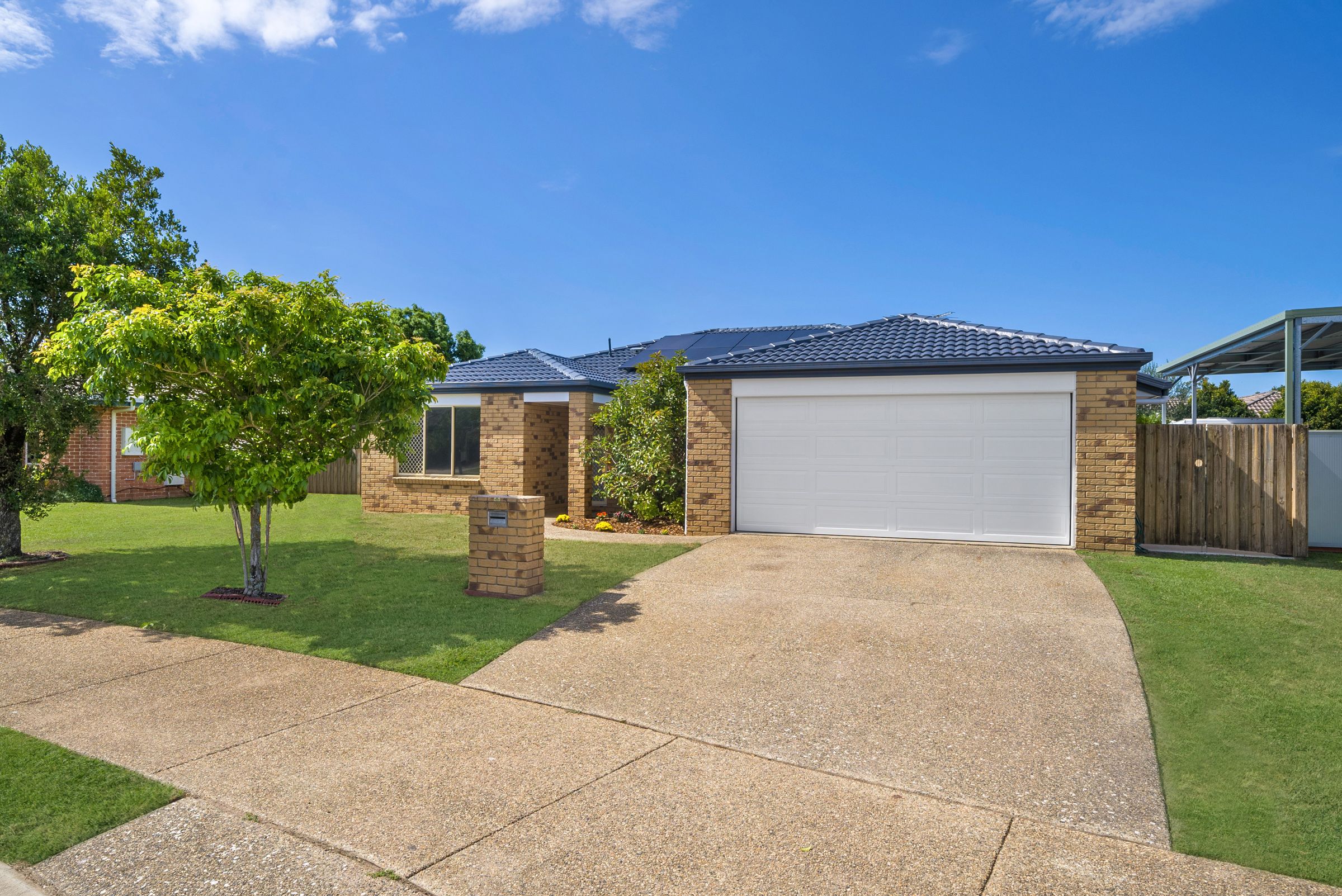 77 Pine River Drive, Murrumba Downs QLD 4503