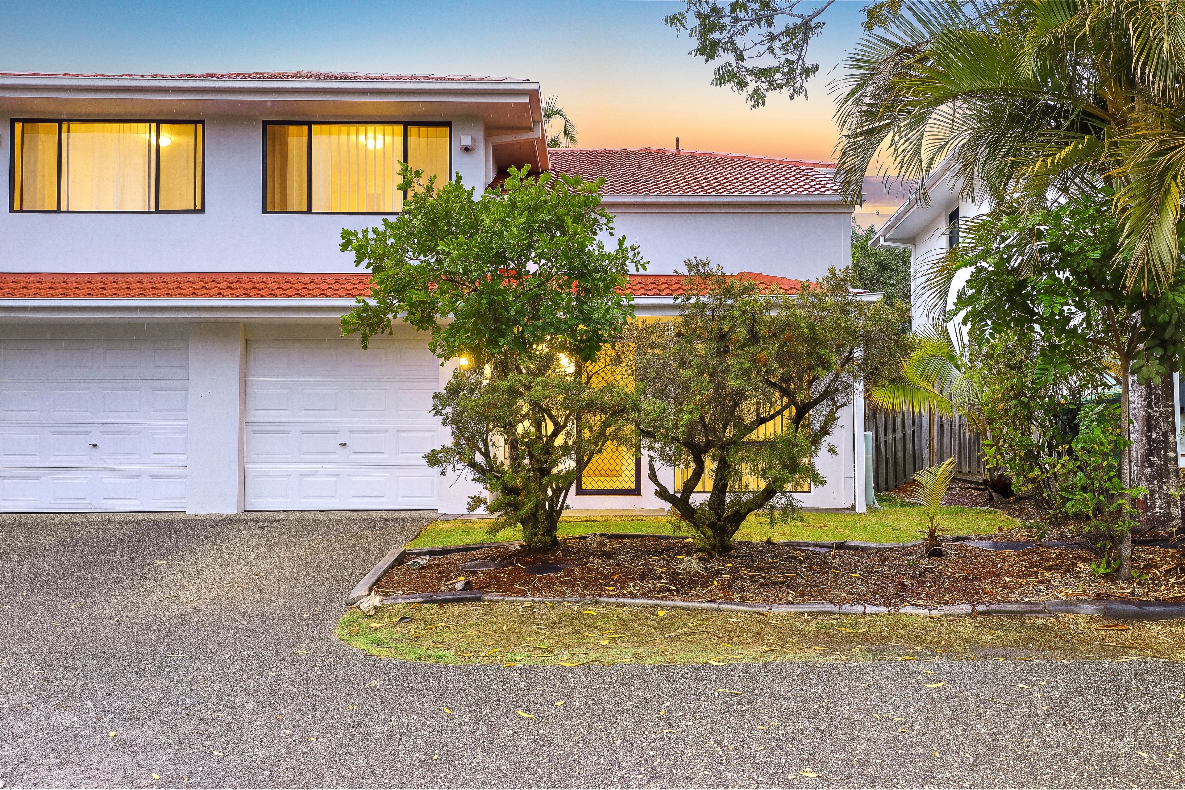 802/2 Gentian Drive — photo 16 of 30