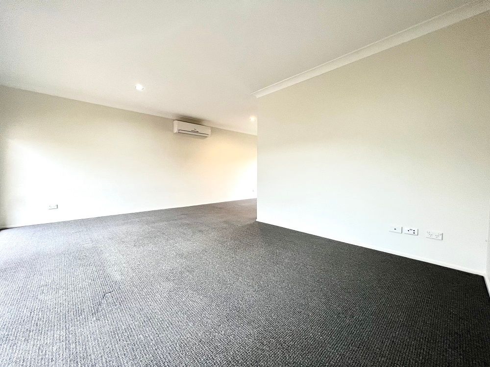 5 Kenny Close, St Helens Park, NSW 2560