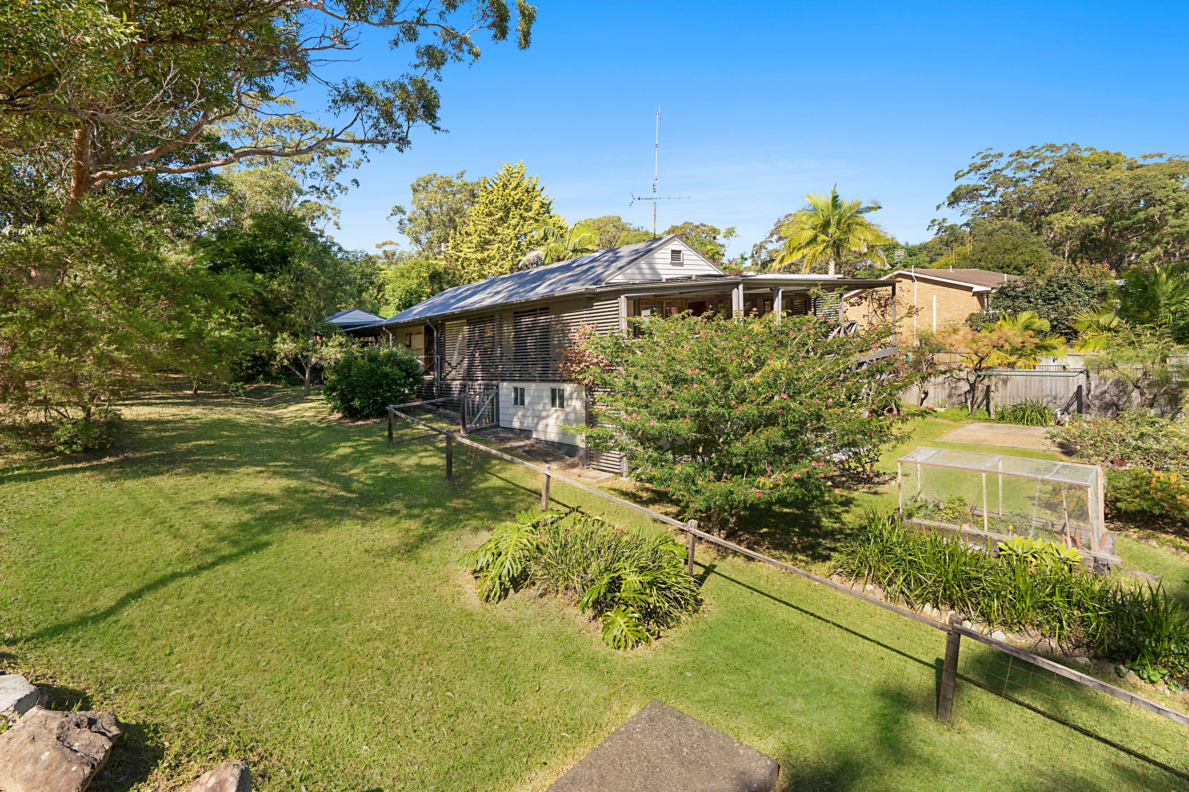 26 Wards Hill Road, Killcare Heights, NSW 2257