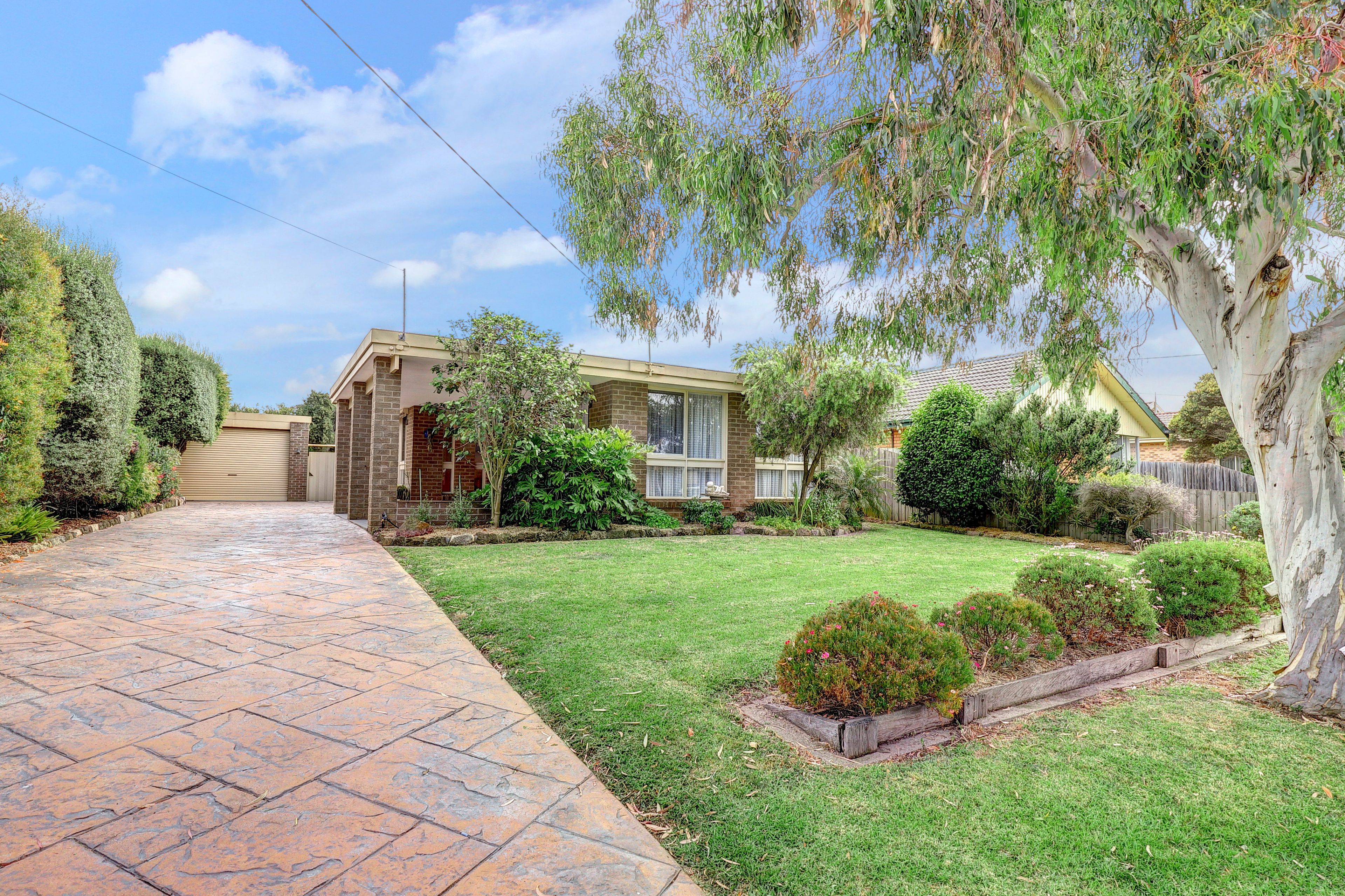 12 Braidwood Avenue, Rosebud VIC 3939