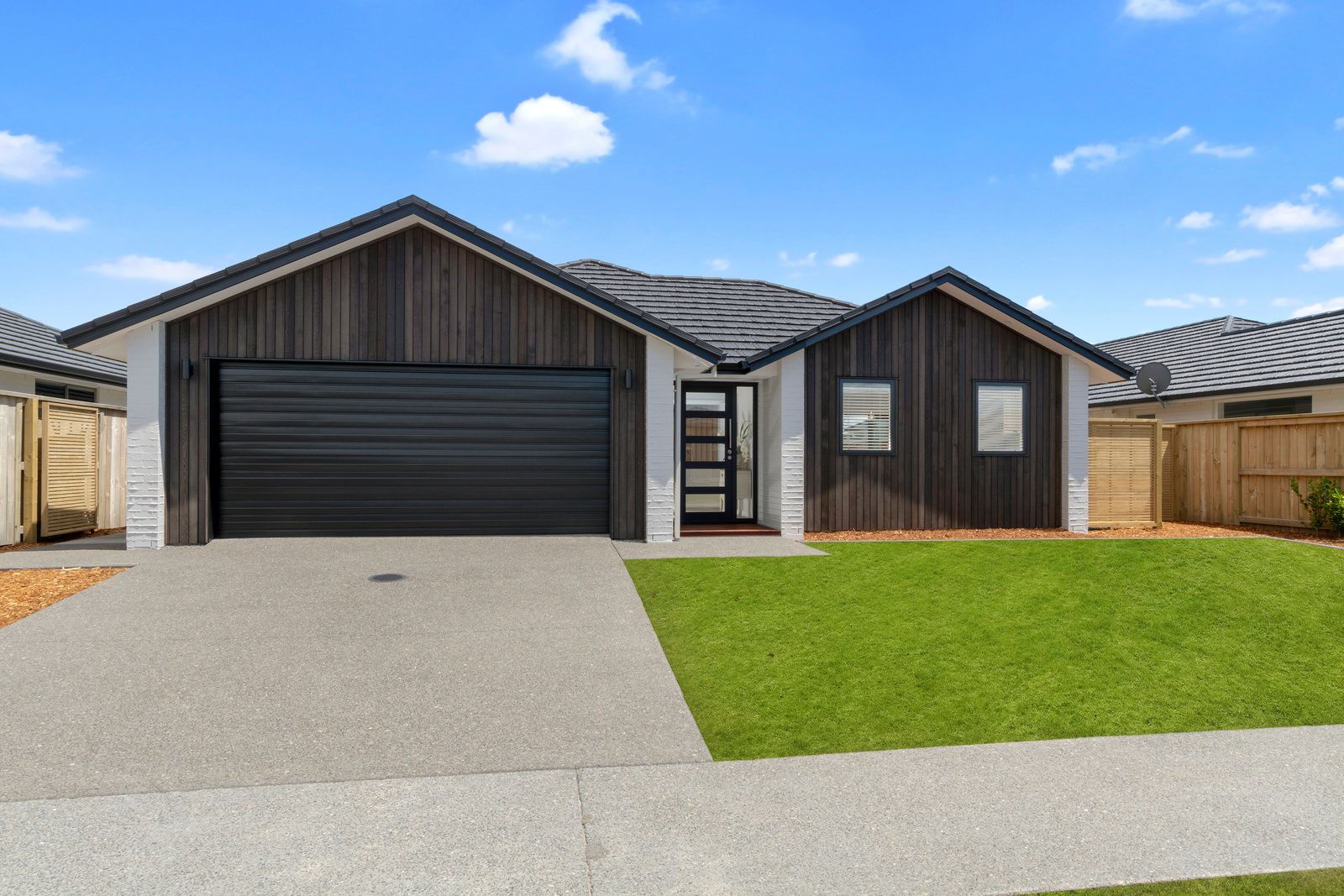 112 Coast Boulevard, Papamoa, Tauranga City