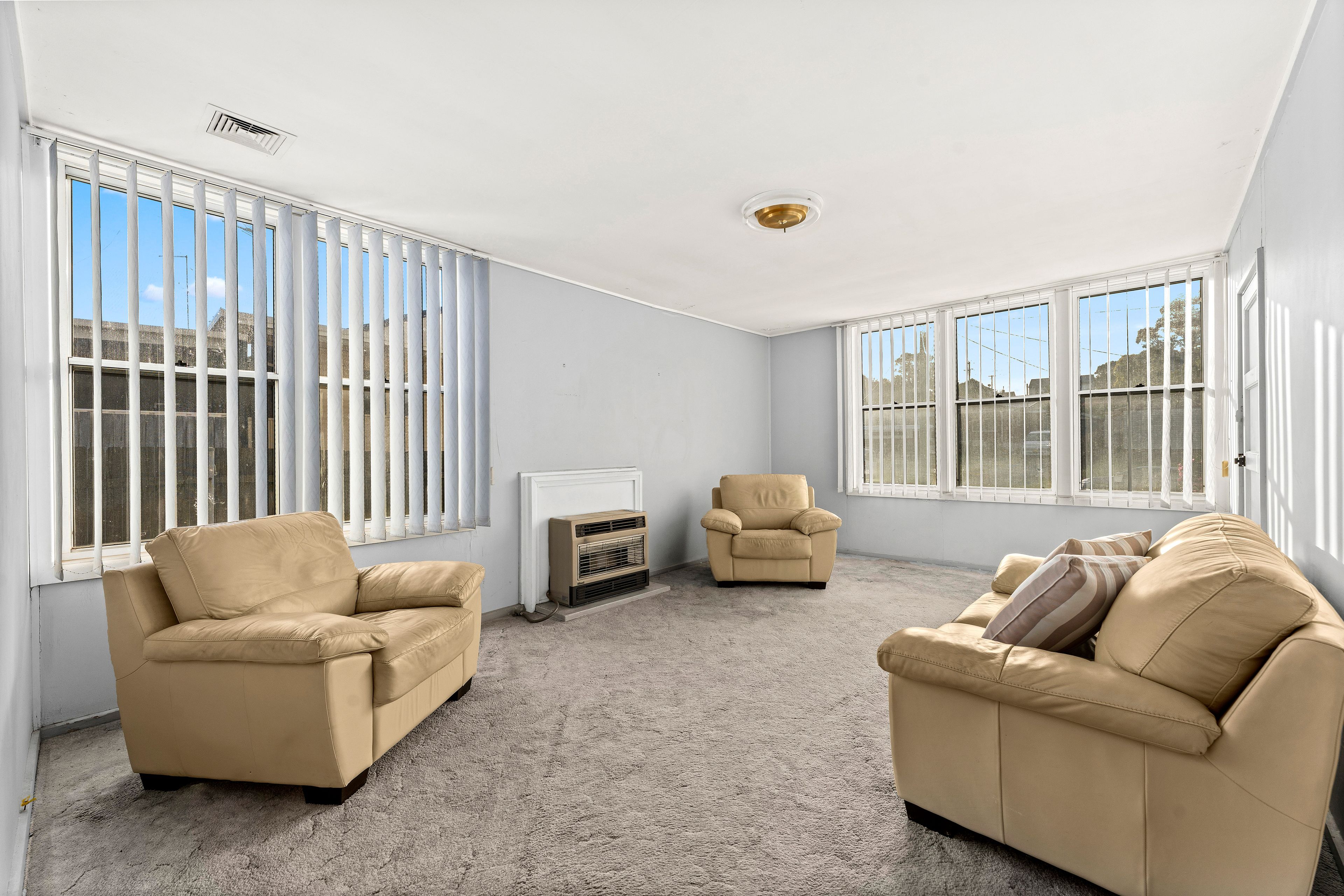 17 Thornbury Avenue — photo from Ray White Unanderra