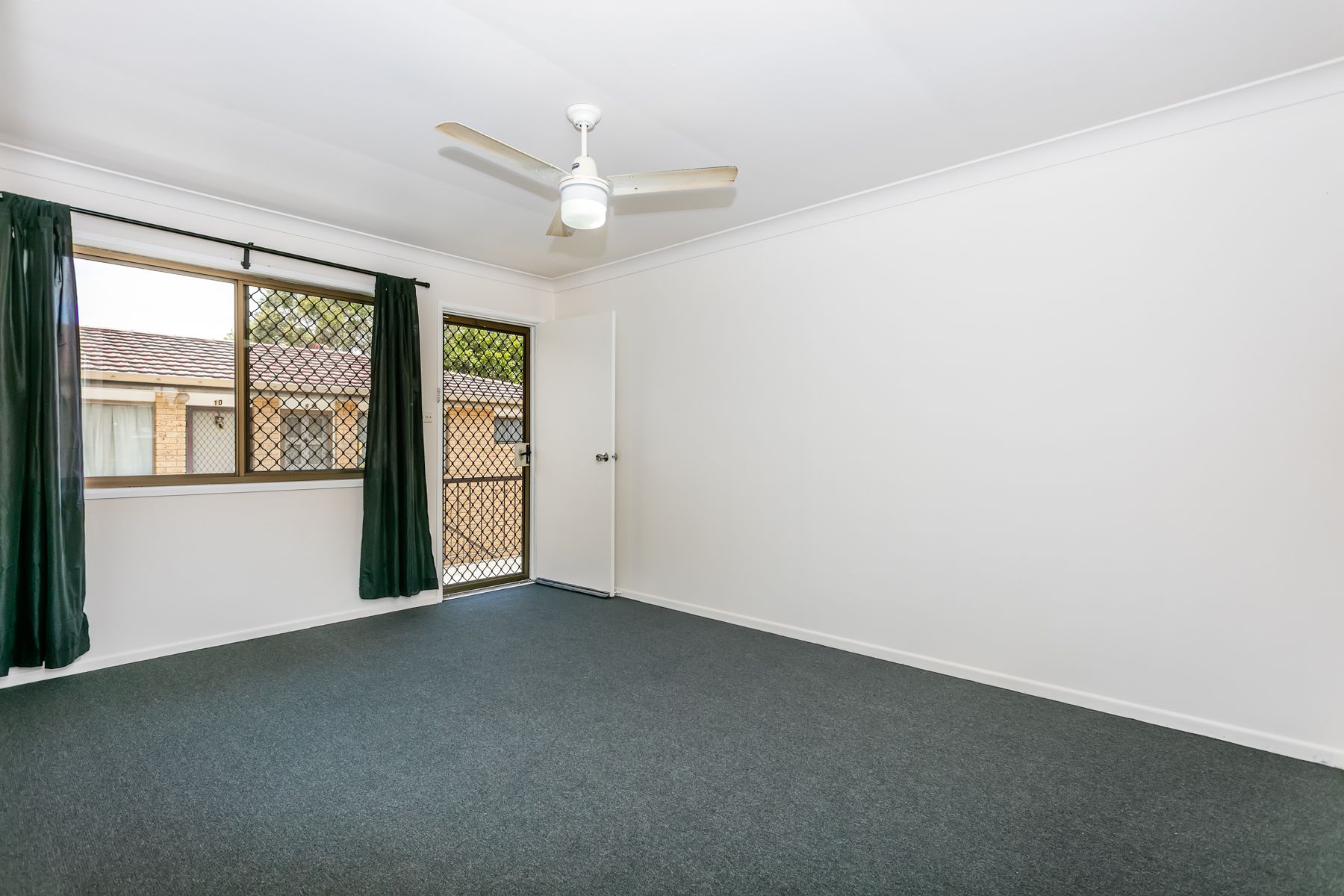 8/10 North Road, Woodridge, QLD 4114