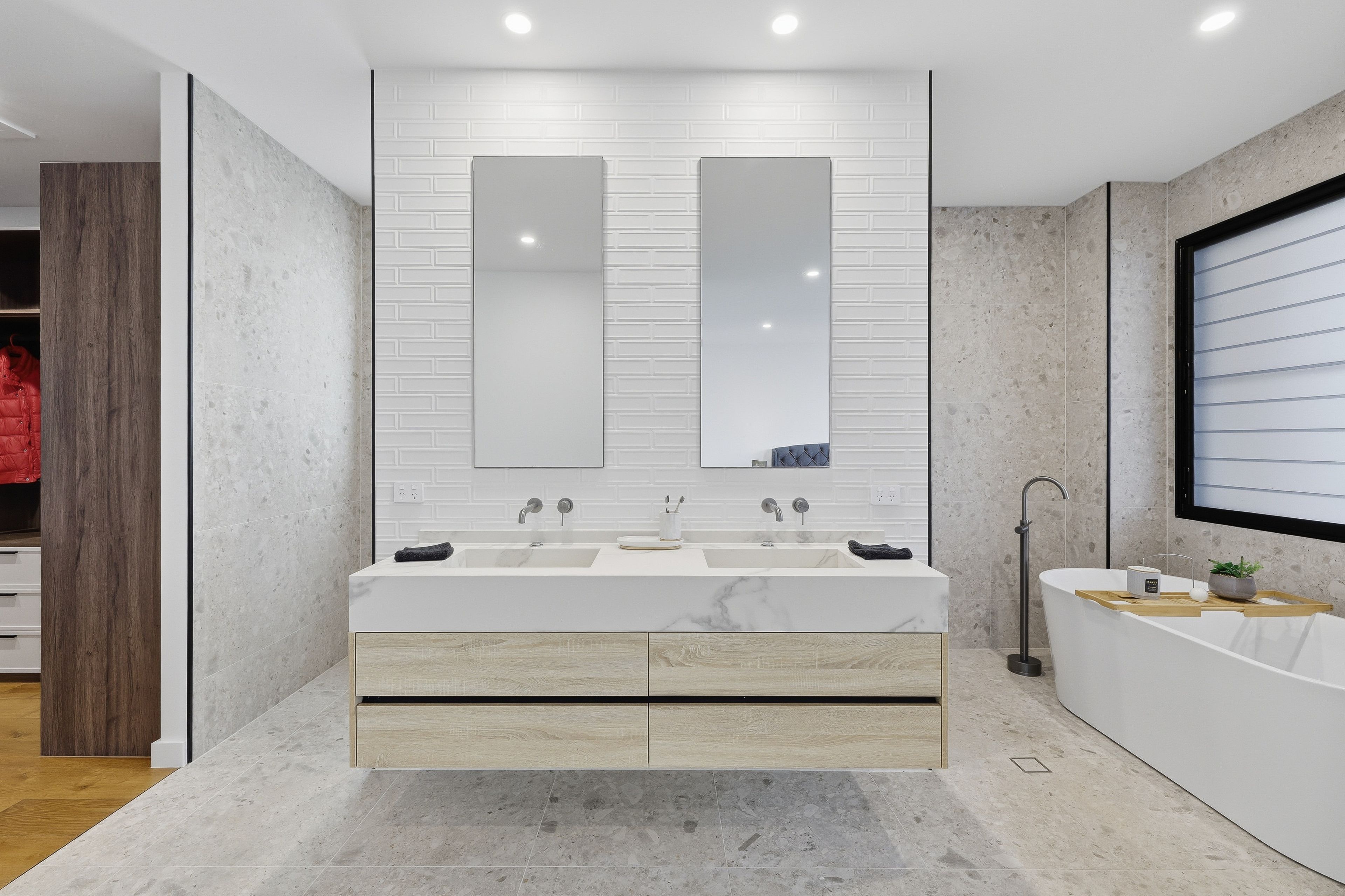 2/10 Middle Quay Drive — photo 16 of 30