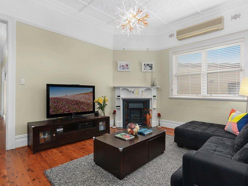 82 Warren Road, Marrickville, NSW 2204
