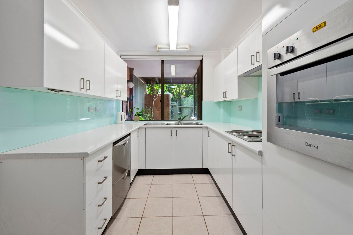 28/2 McAuley Place, Waitara, NSW 2077