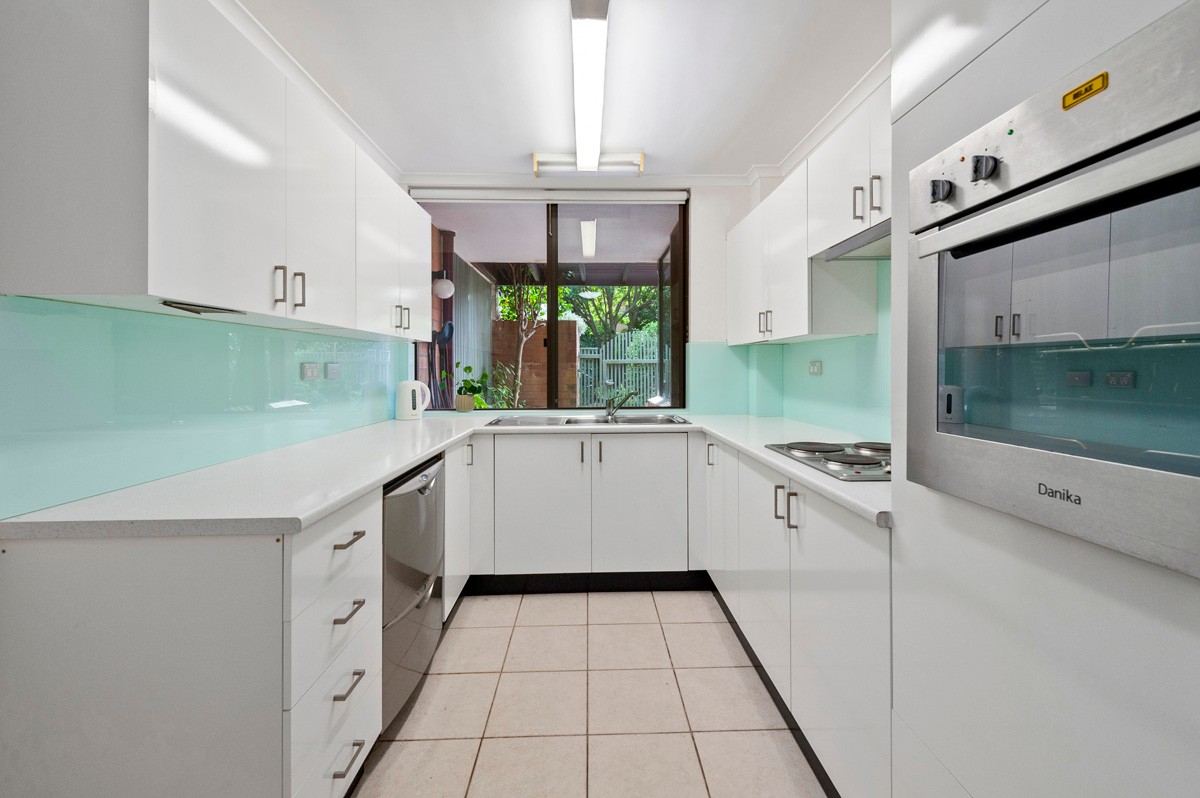 28/2 McAuley Place, Waitara, NSW 2077