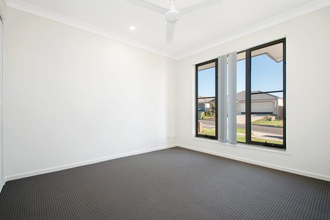 16 Rosella Street, Redbank Plains, QLD 4301
