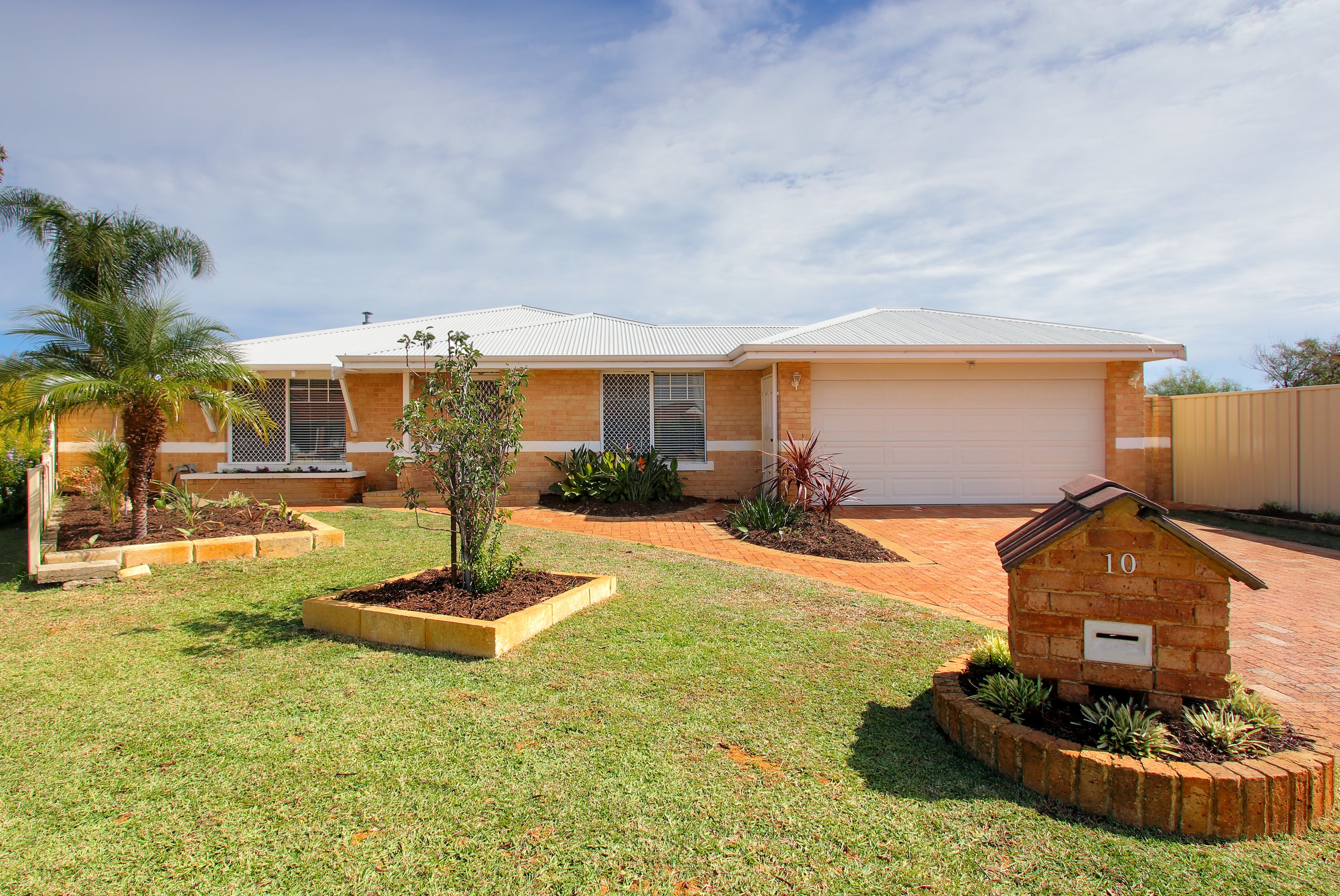10 Axewood Place, Beechboro, WA 6063