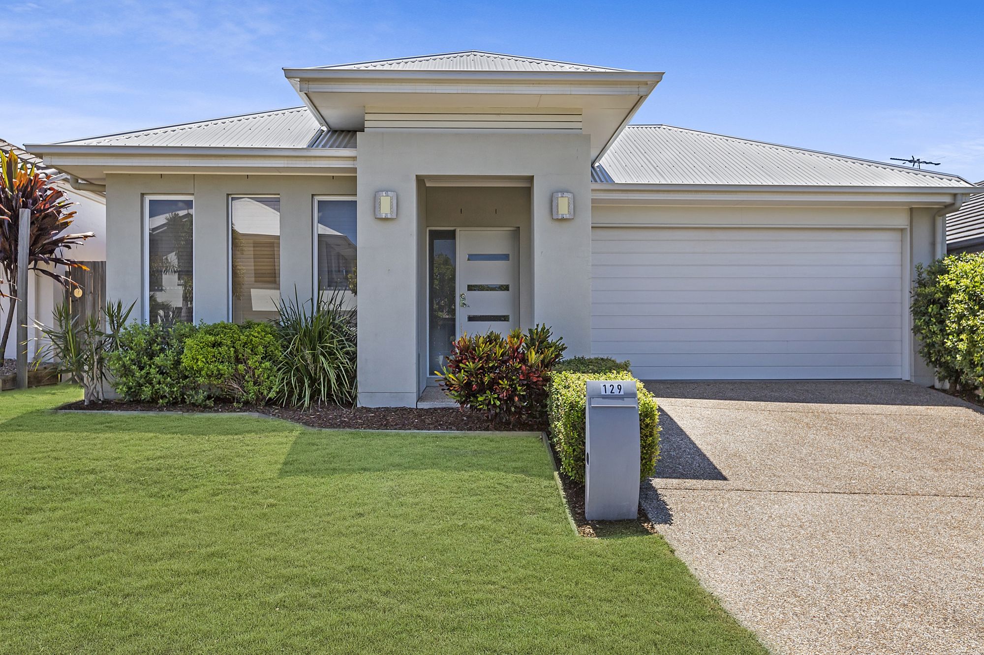 129 Mackintosh Drive, North Lakes, QLD 4509