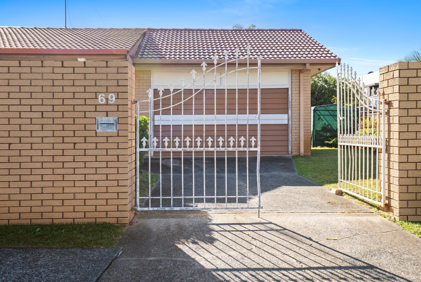 69 Surfers Avenue, Mermaid Waters, QLD 4218