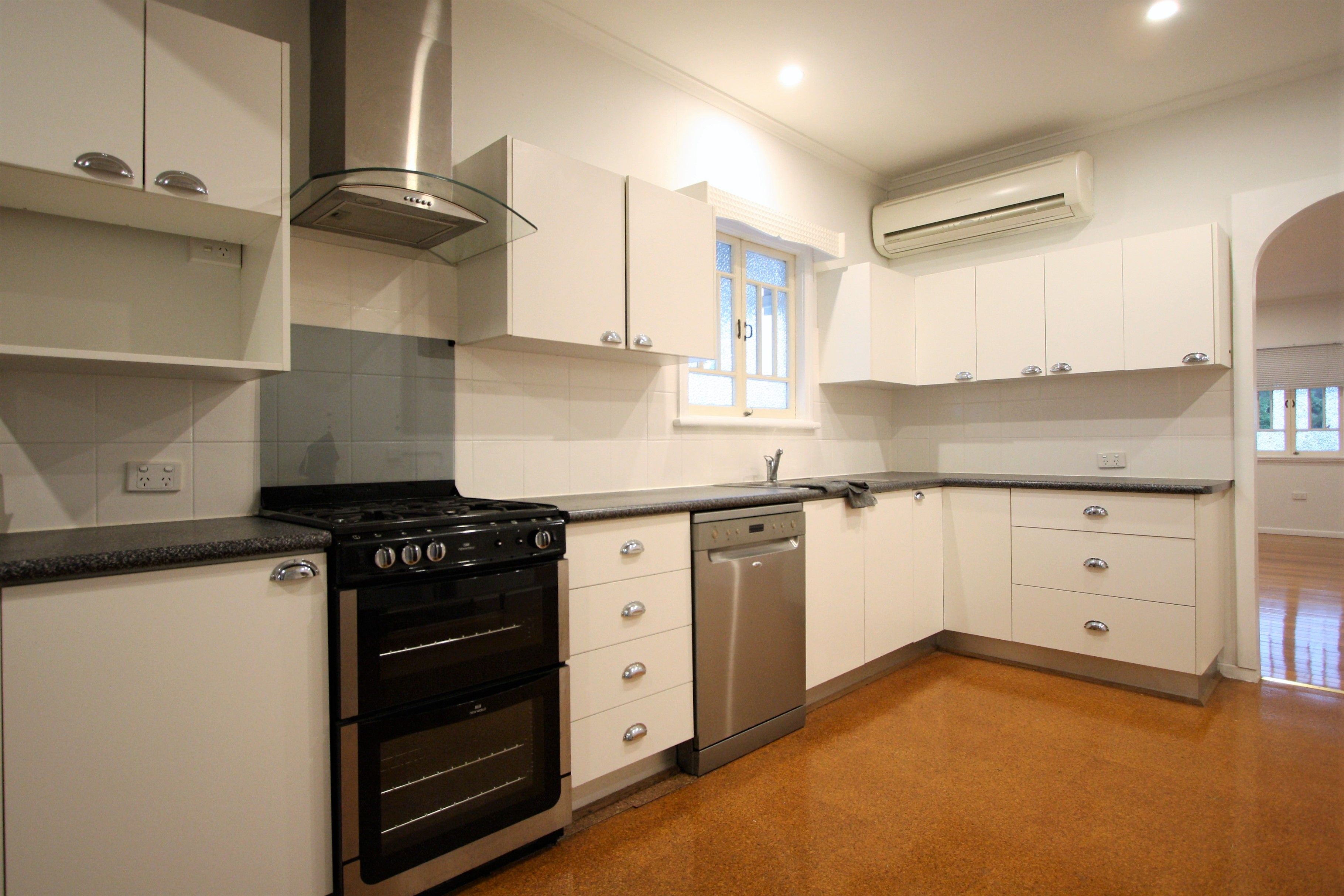 128 Strong Avenue, Graceville, QLD 4075